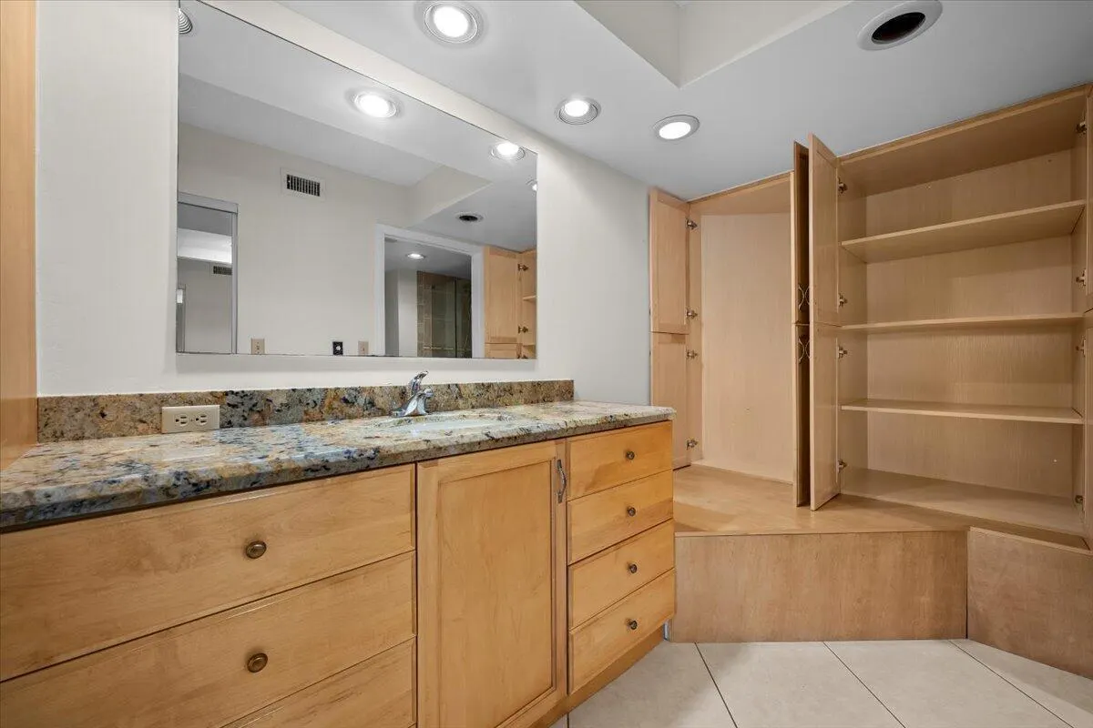 7479 Glendevon Lane, #503