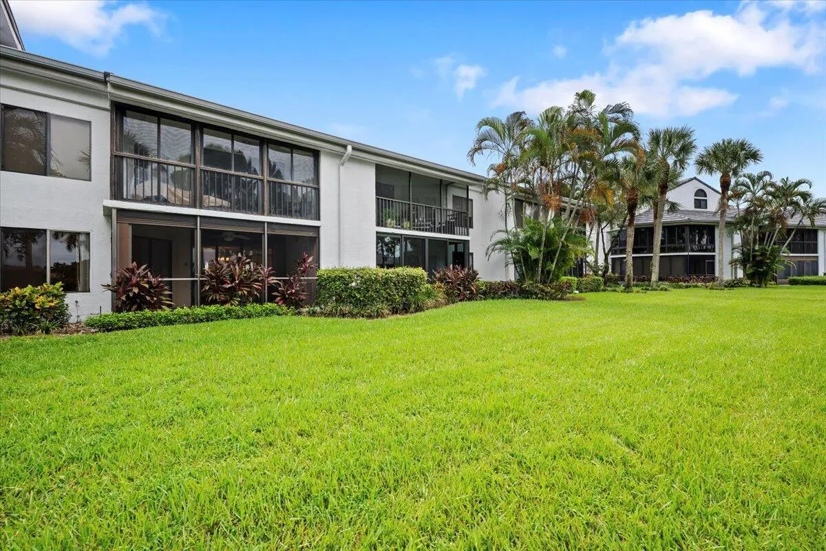 7479 Glendevon Lane, #503