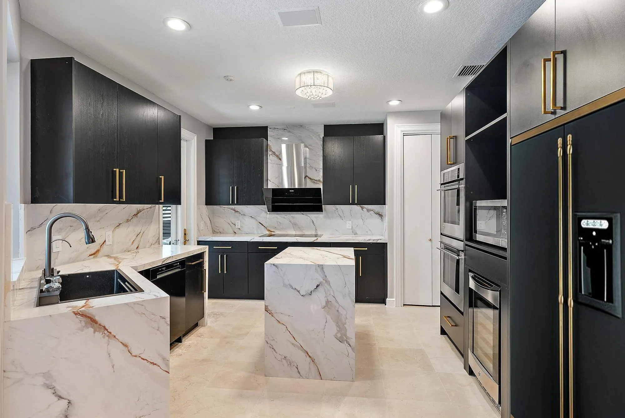 8580 Egret Lakes Lane