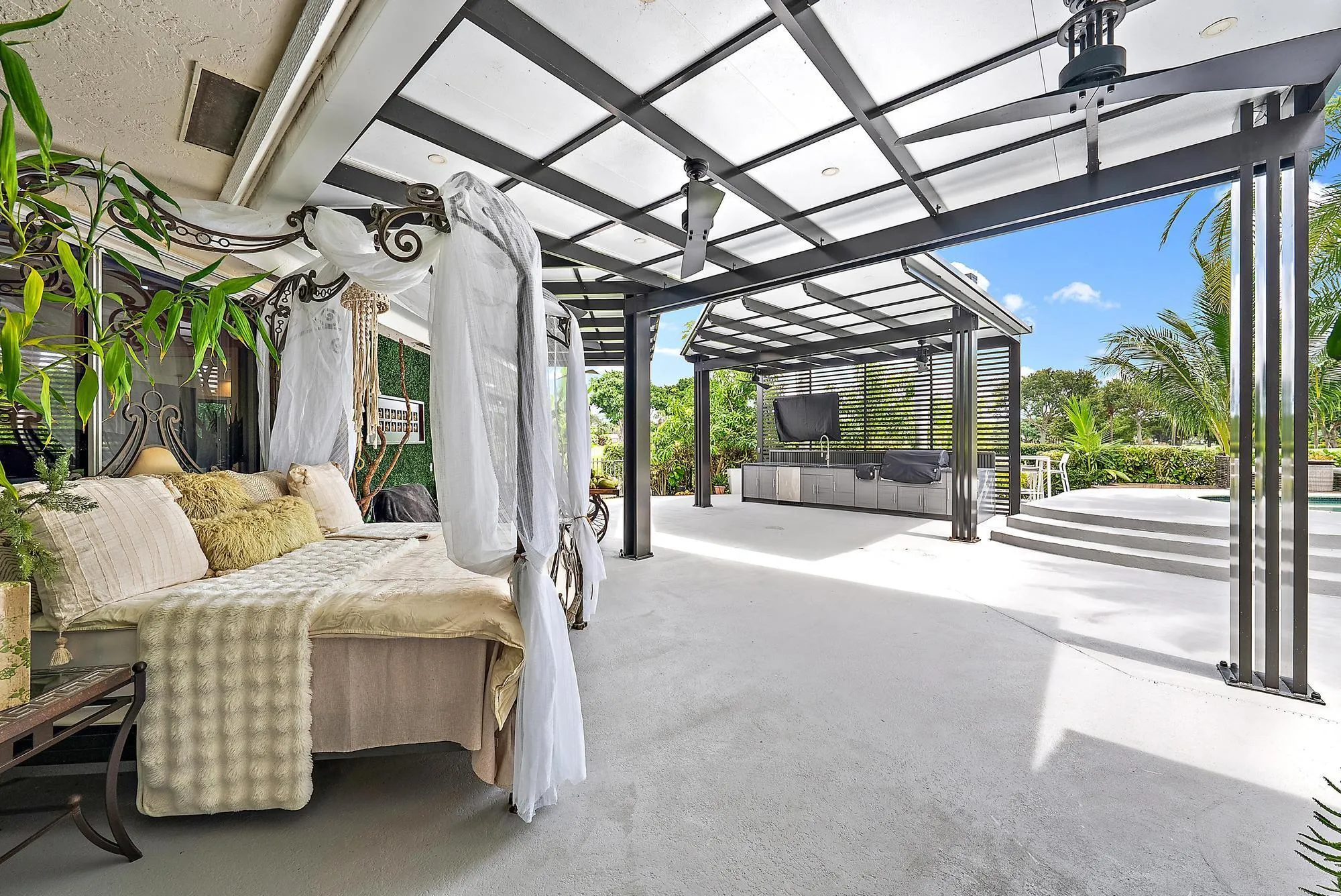 8580 Egret Lakes Lane