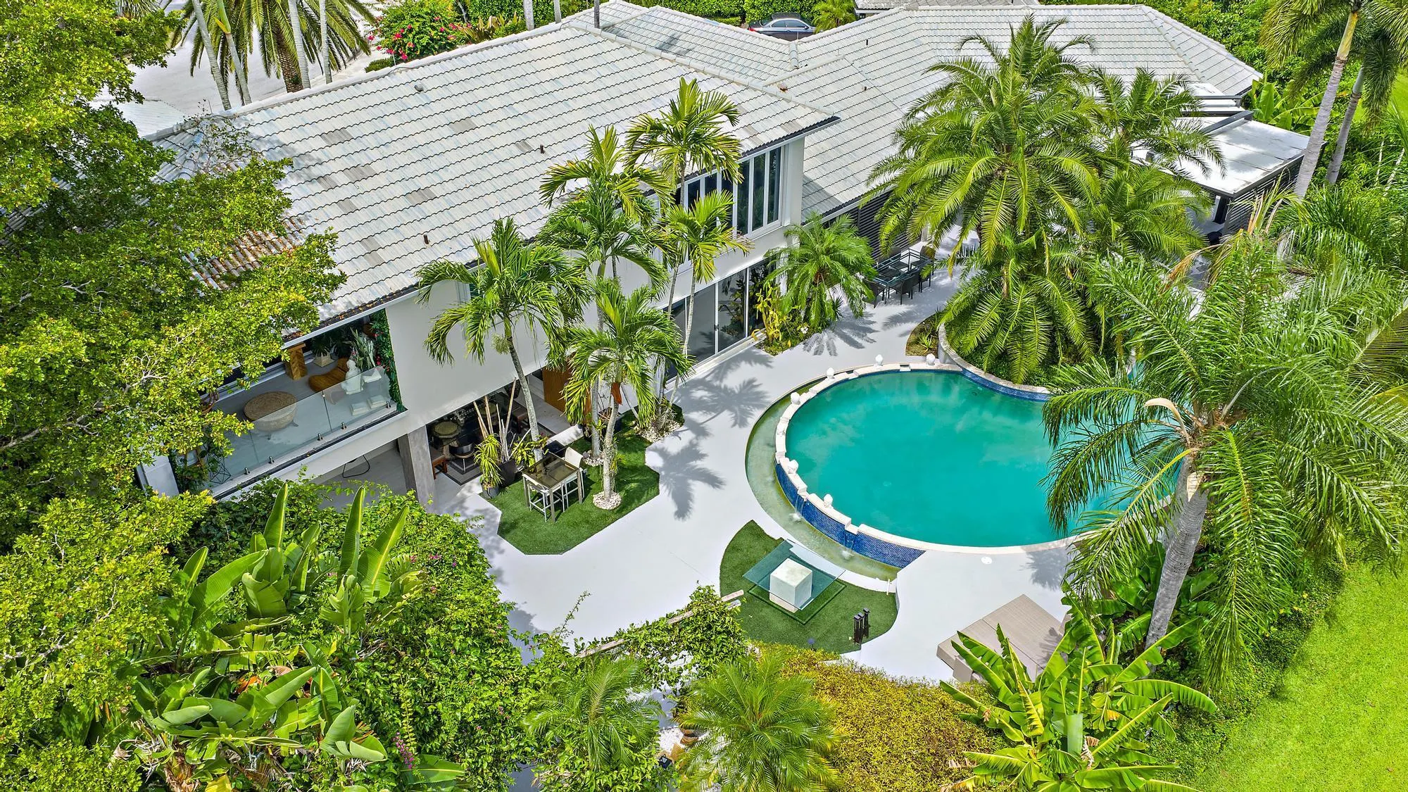 8580 Egret Lakes Lane