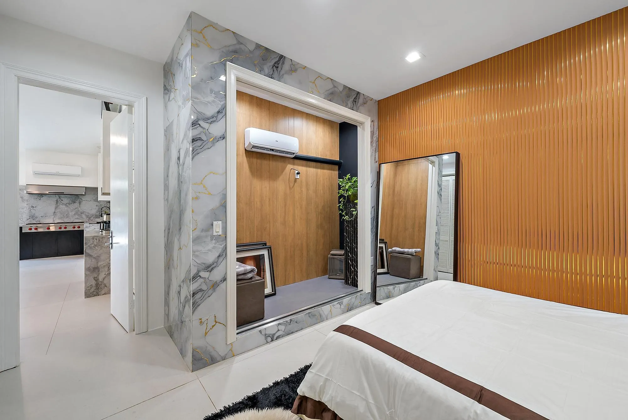 8580 Egret Lakes Lane