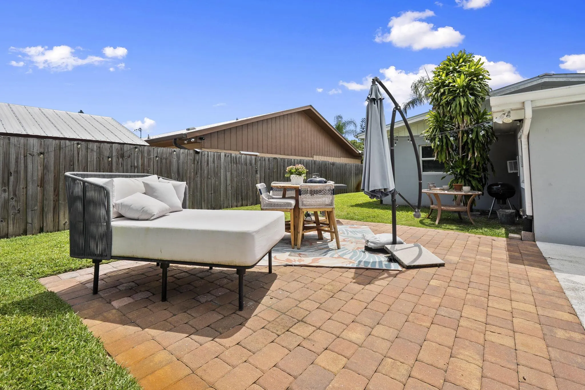985 SW 29th Terrace