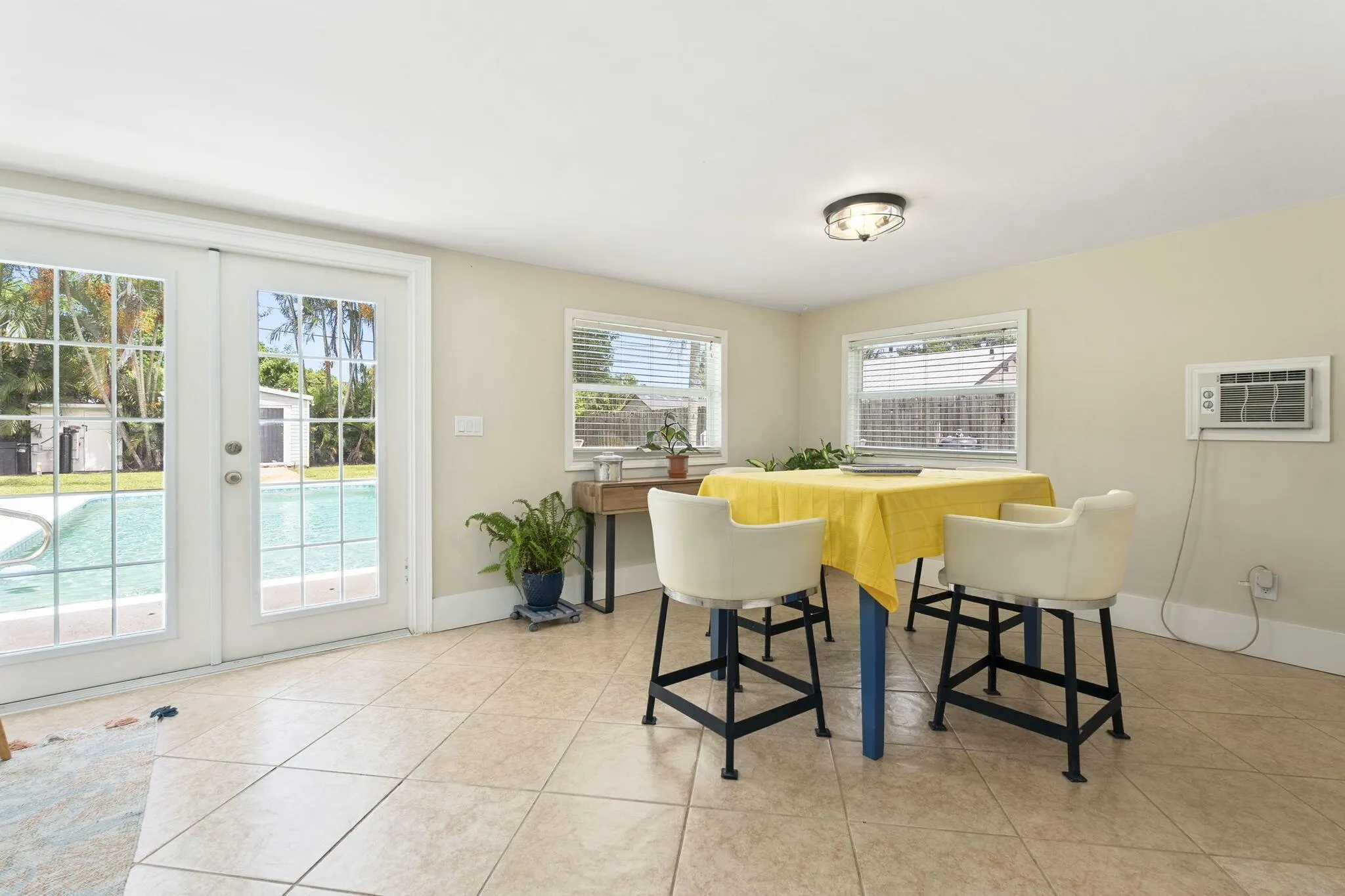 985 SW 29th Terrace