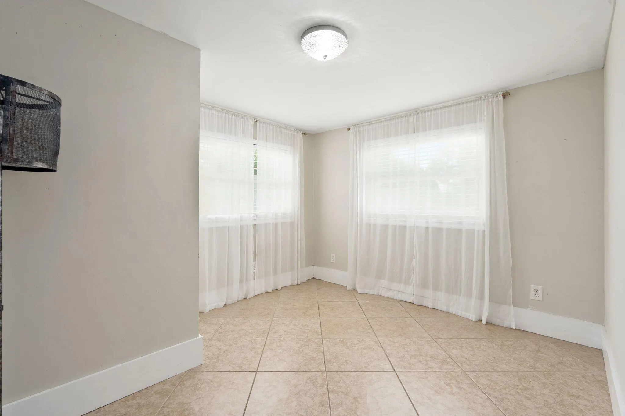 985 SW 29th Terrace