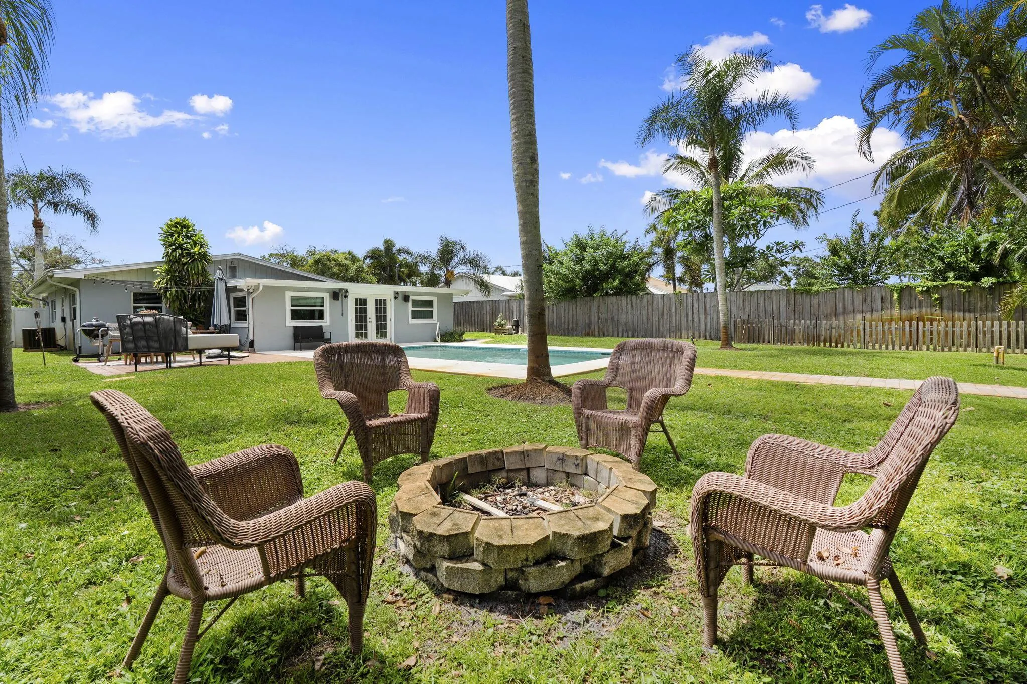 985 SW 29th Terrace