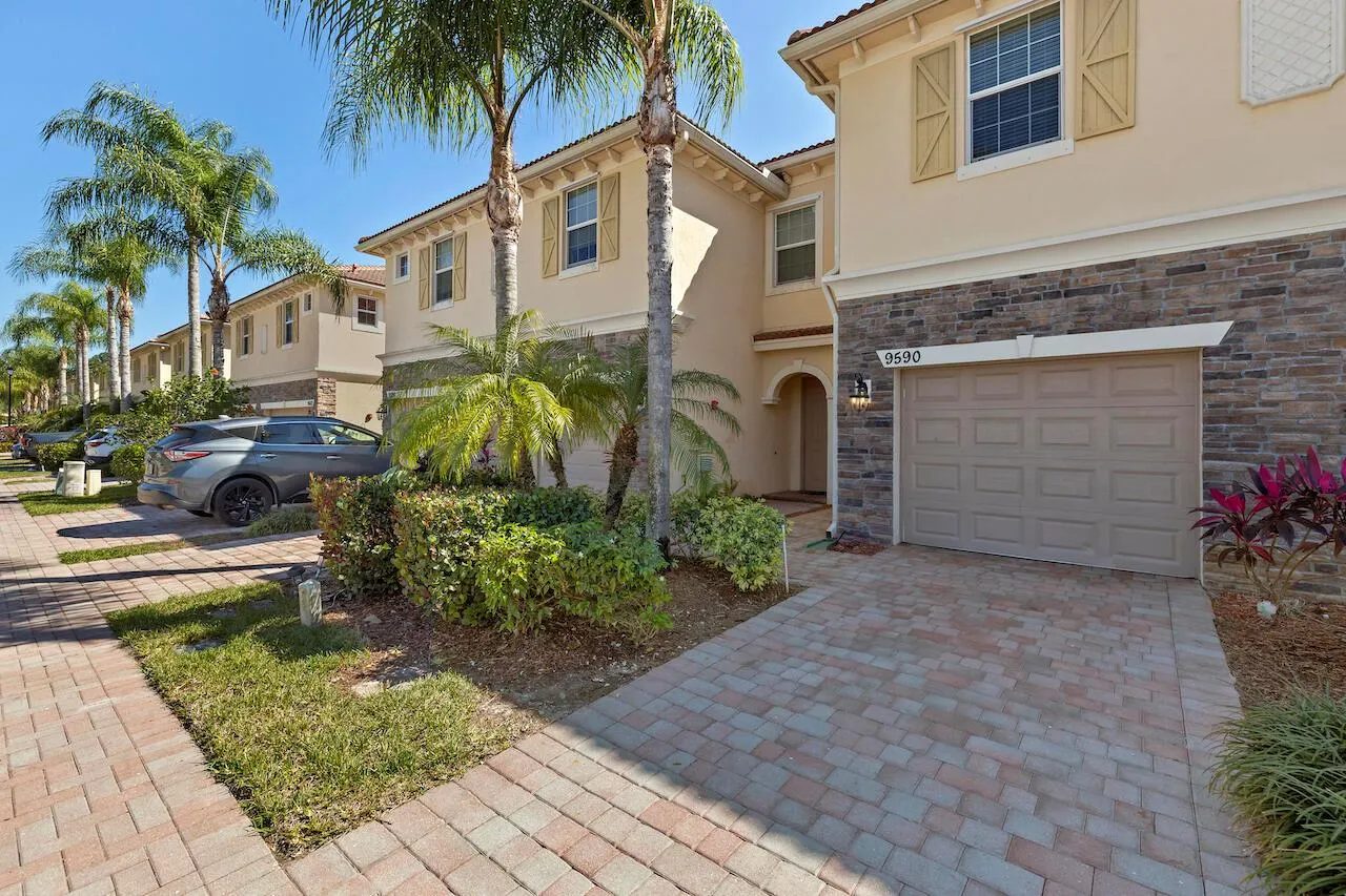 9590 SW Purple Martin Way