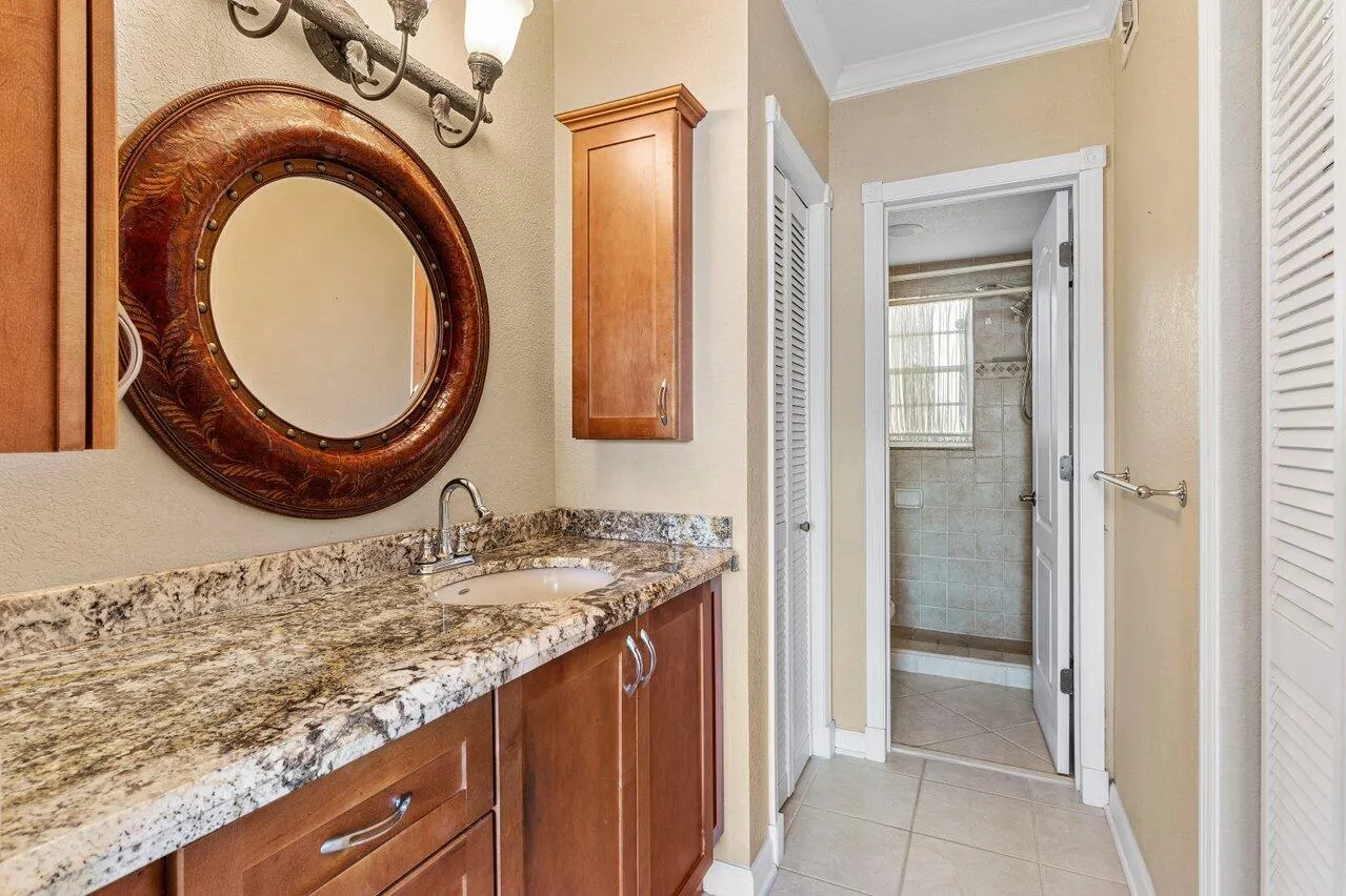 2201 SE 9th Street, #107