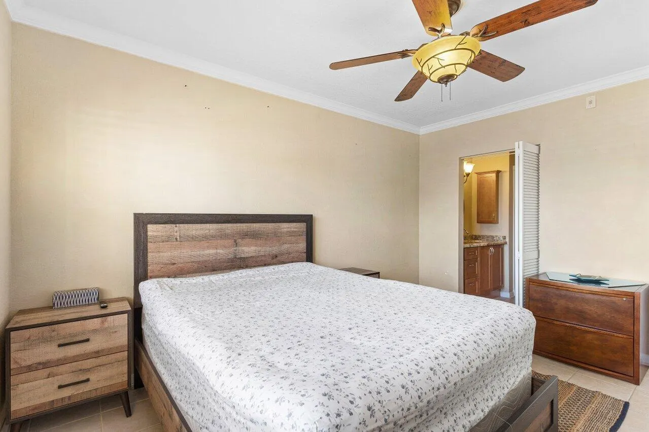 2201 SE 9th Street, #107