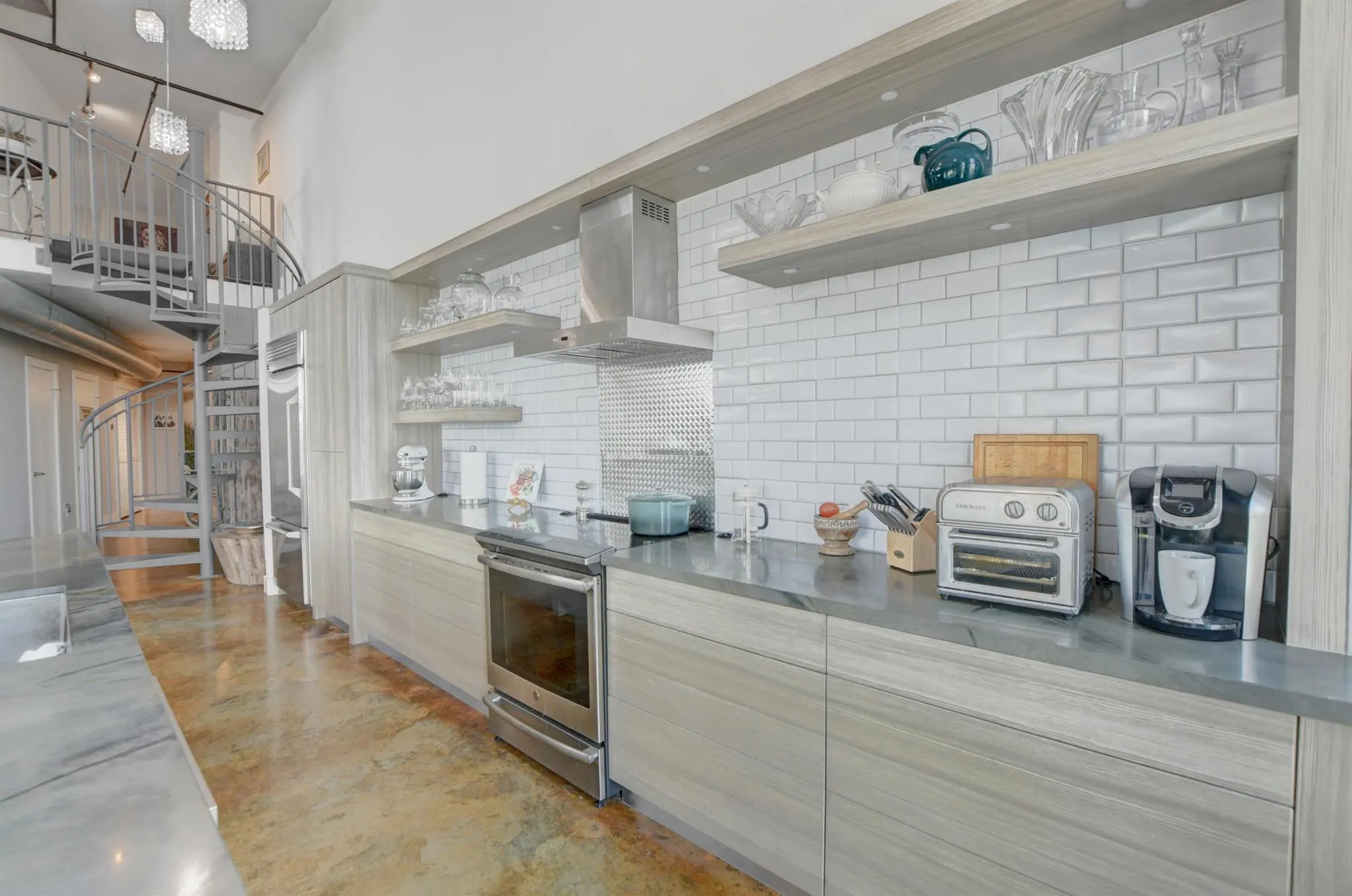 185 NE 4th Avenue, #301