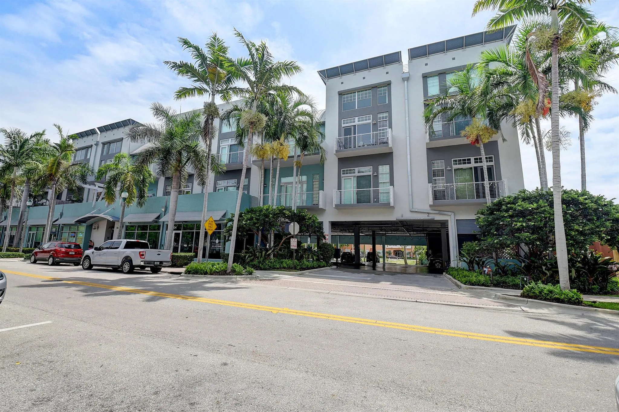 185 NE 4th Avenue, #301