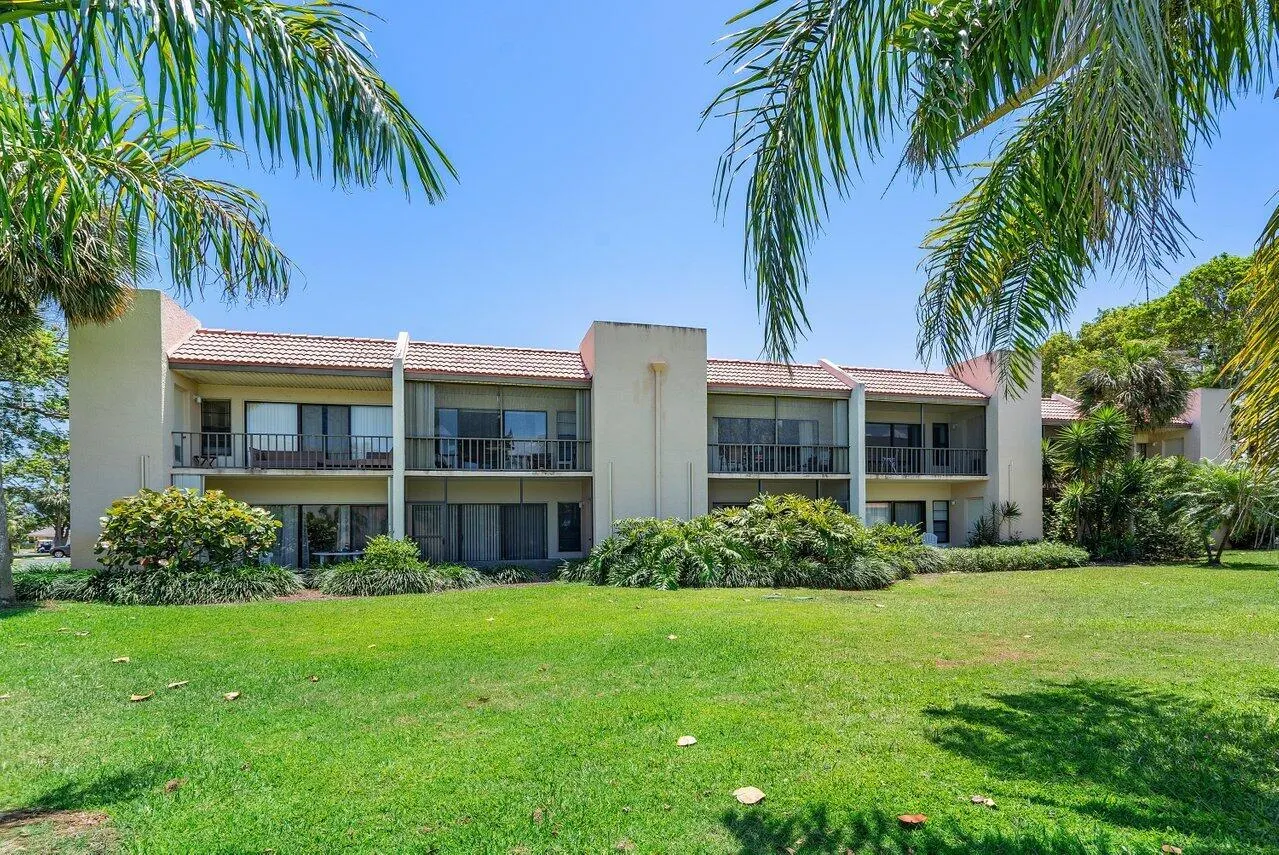 1605 S Us Highway 1, #V1-103