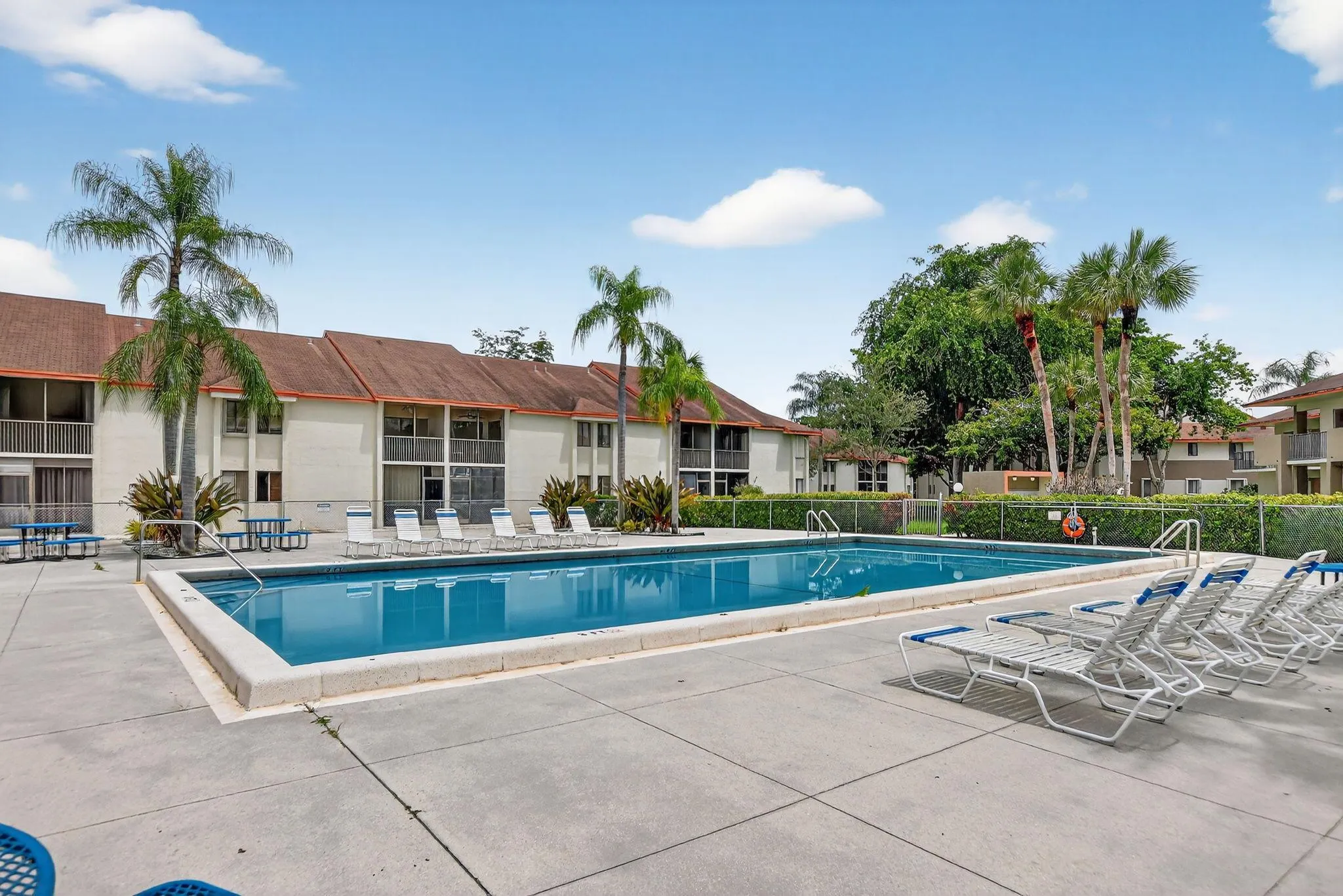 5507 Courtyard Drive