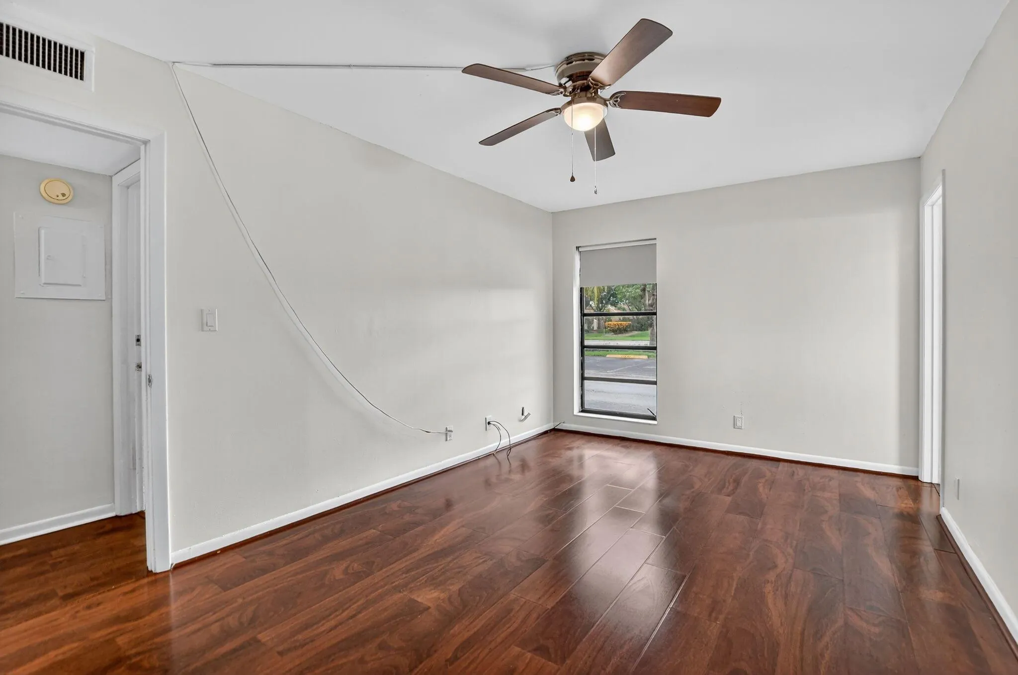 5507 Courtyard Drive