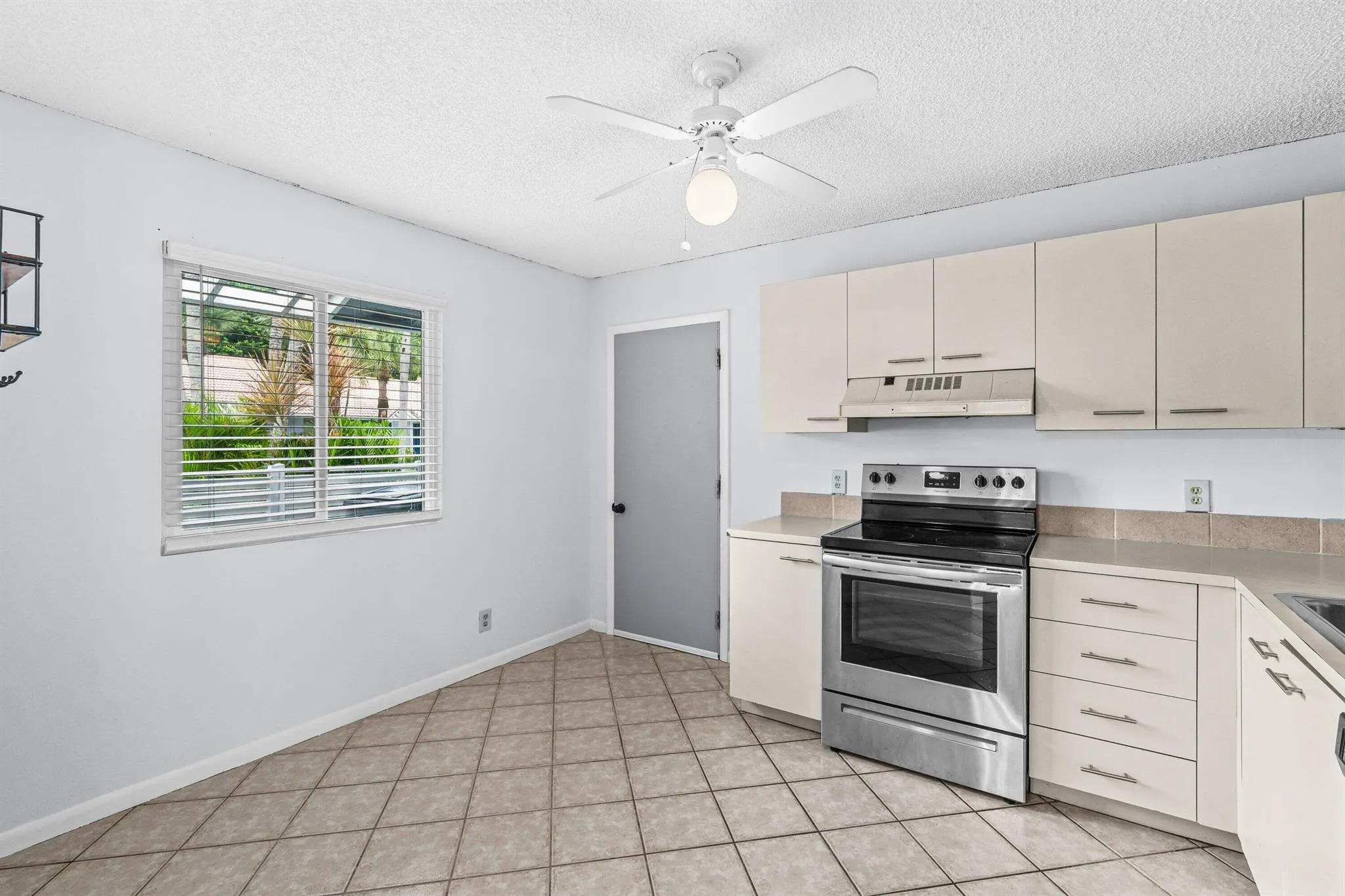 9913 Watermill Circle, #C