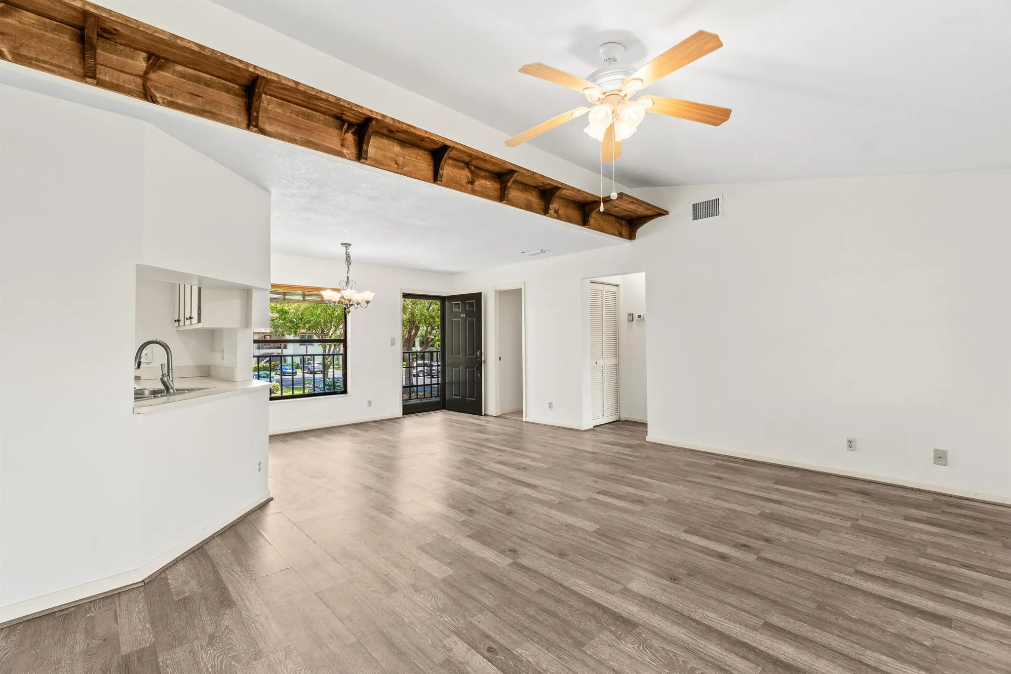 3 Via De Casas Sur, #204