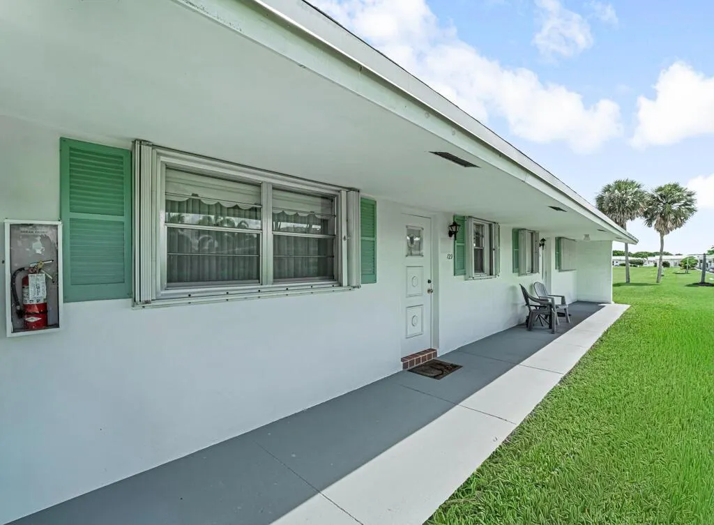 500 SW Golfview Terrace, #129