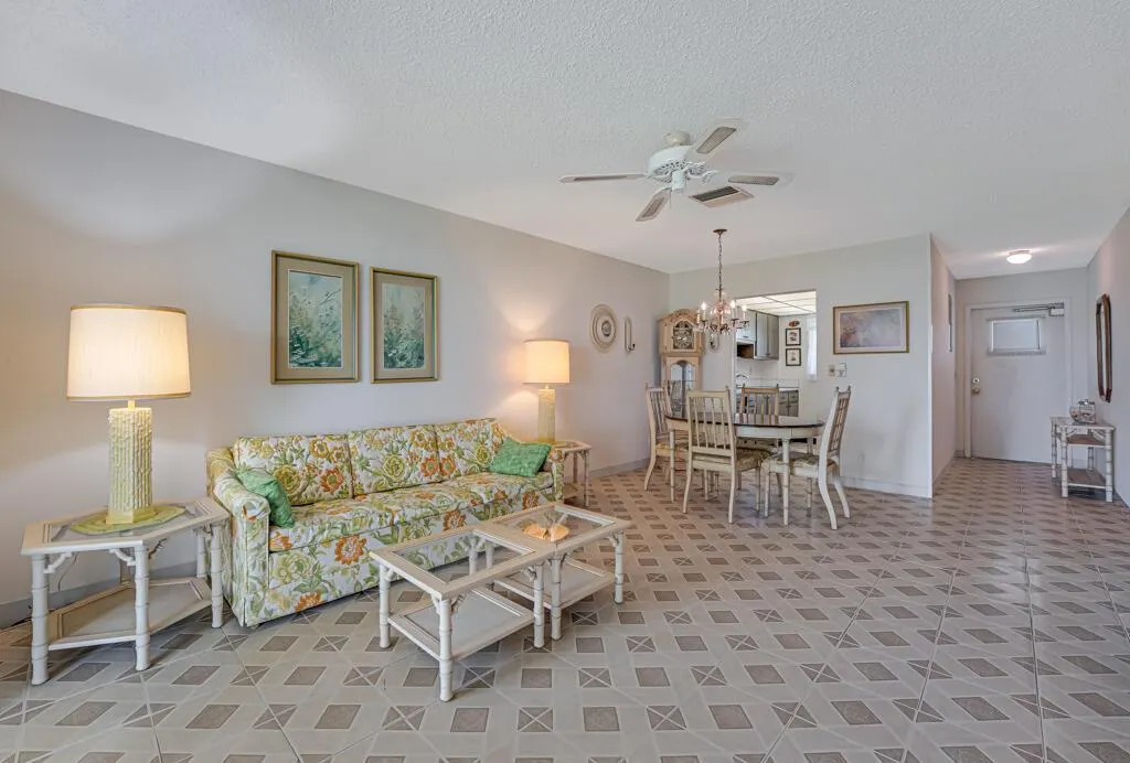 500 SW Golfview Terrace, #129