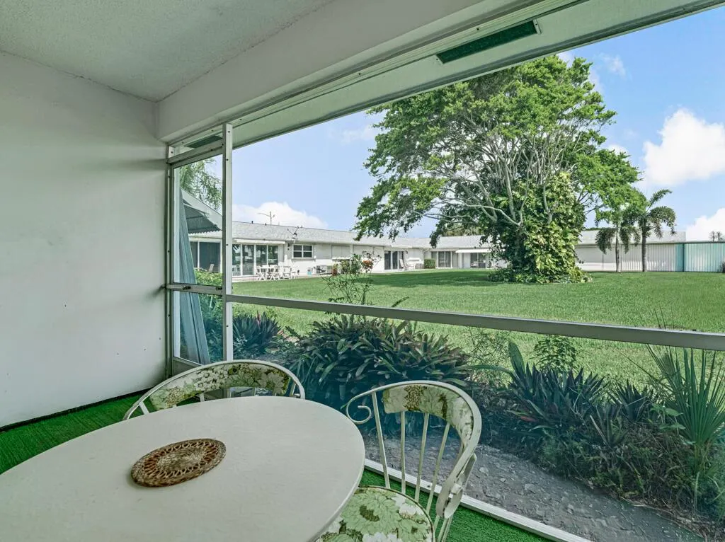 500 SW Golfview Terrace, #129