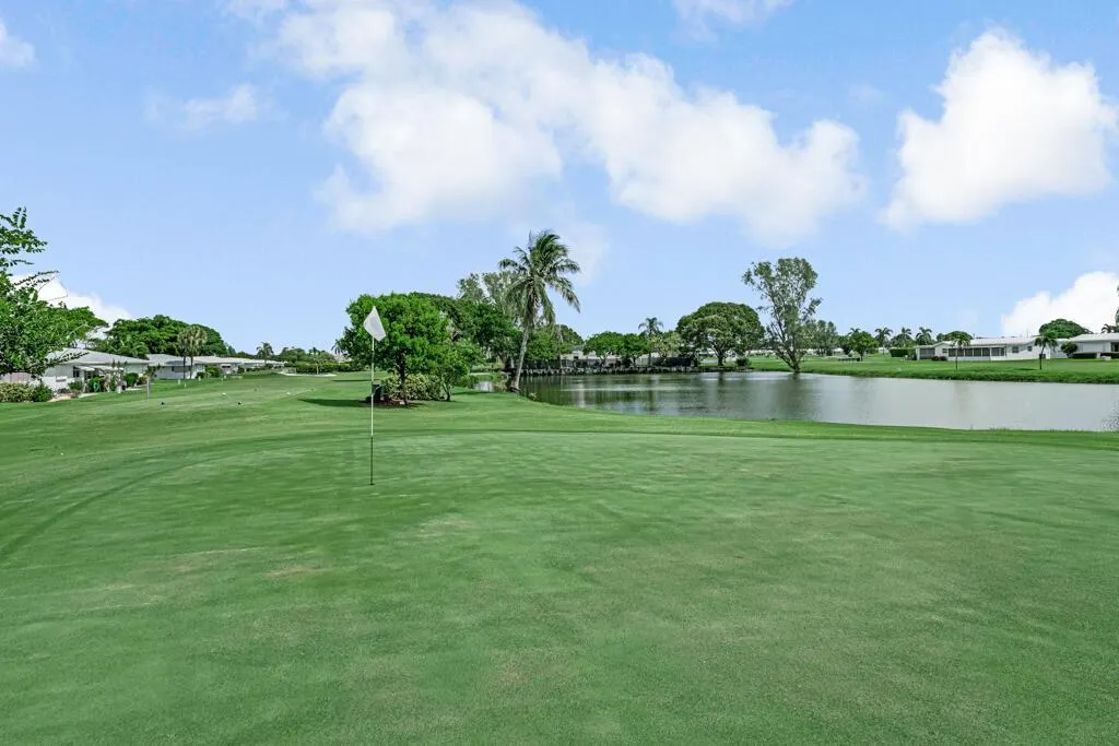 500 SW Golfview Terrace, #129