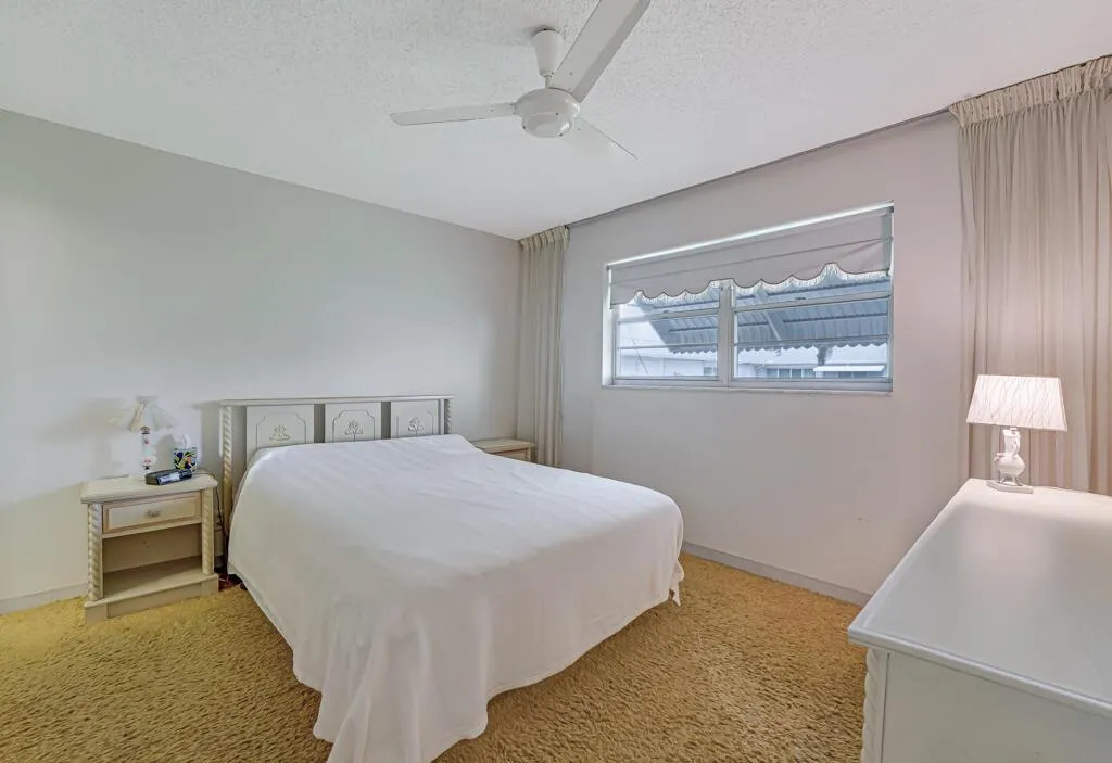 500 SW Golfview Terrace, #129