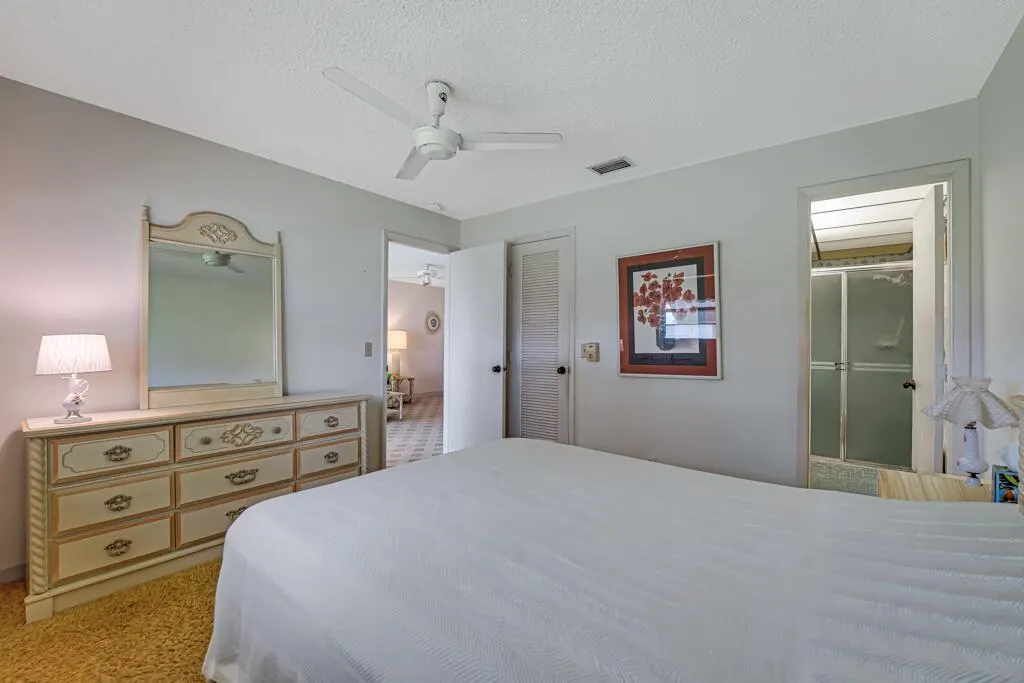 500 SW Golfview Terrace, #129