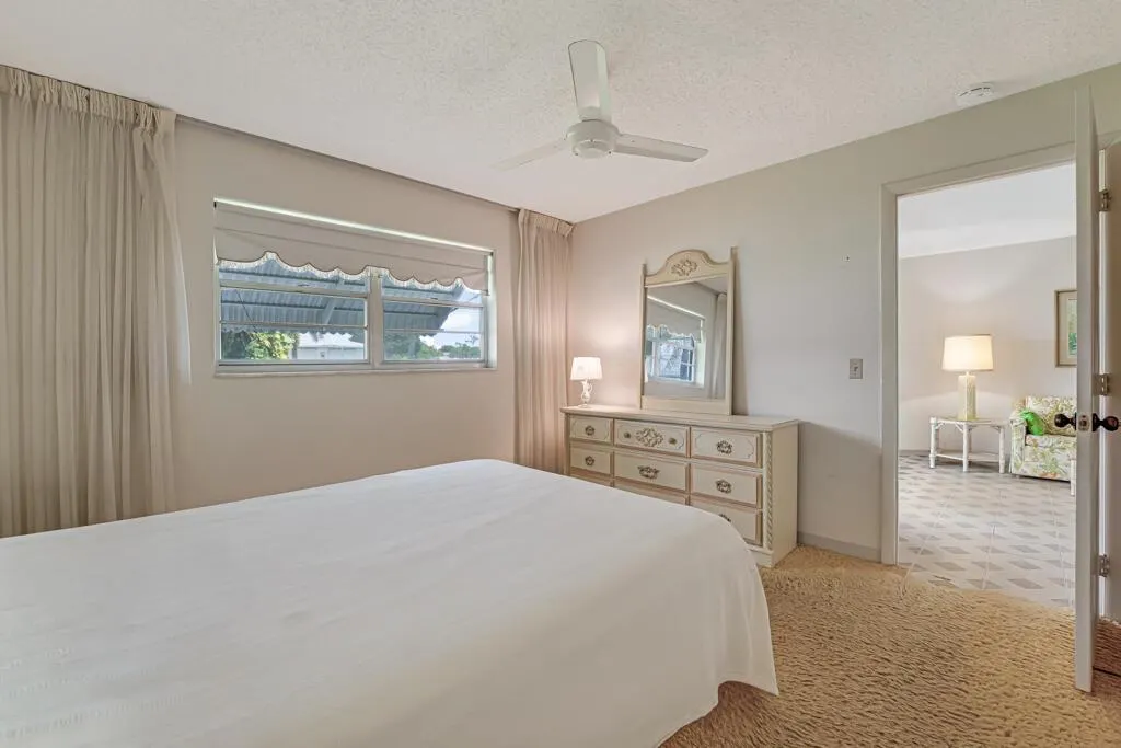 500 SW Golfview Terrace, #129