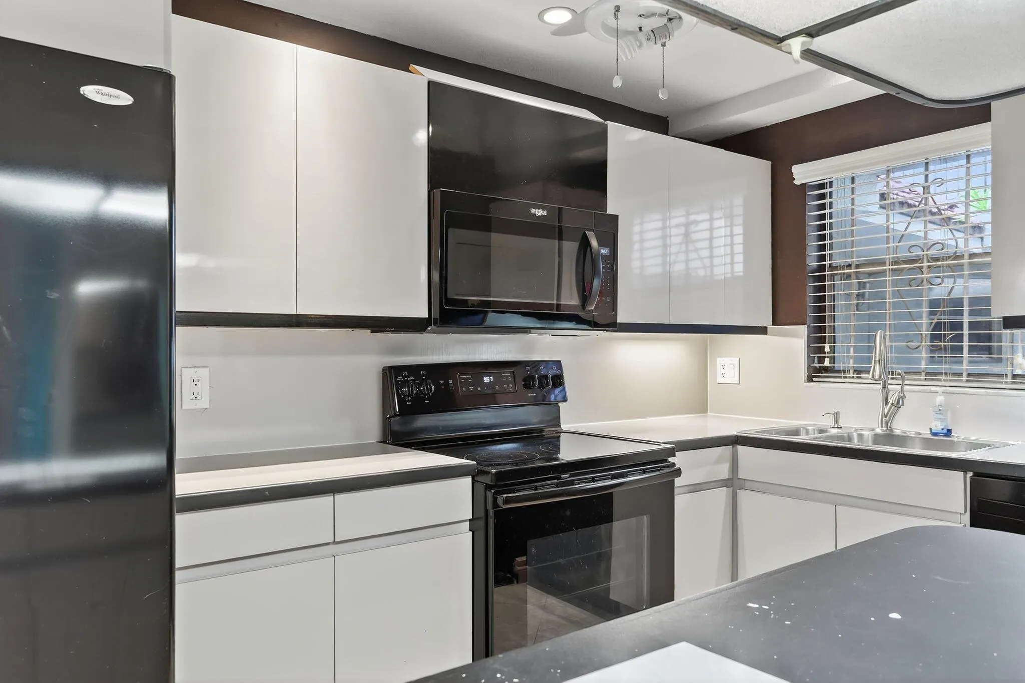 1775 N Andrews Square, #101w