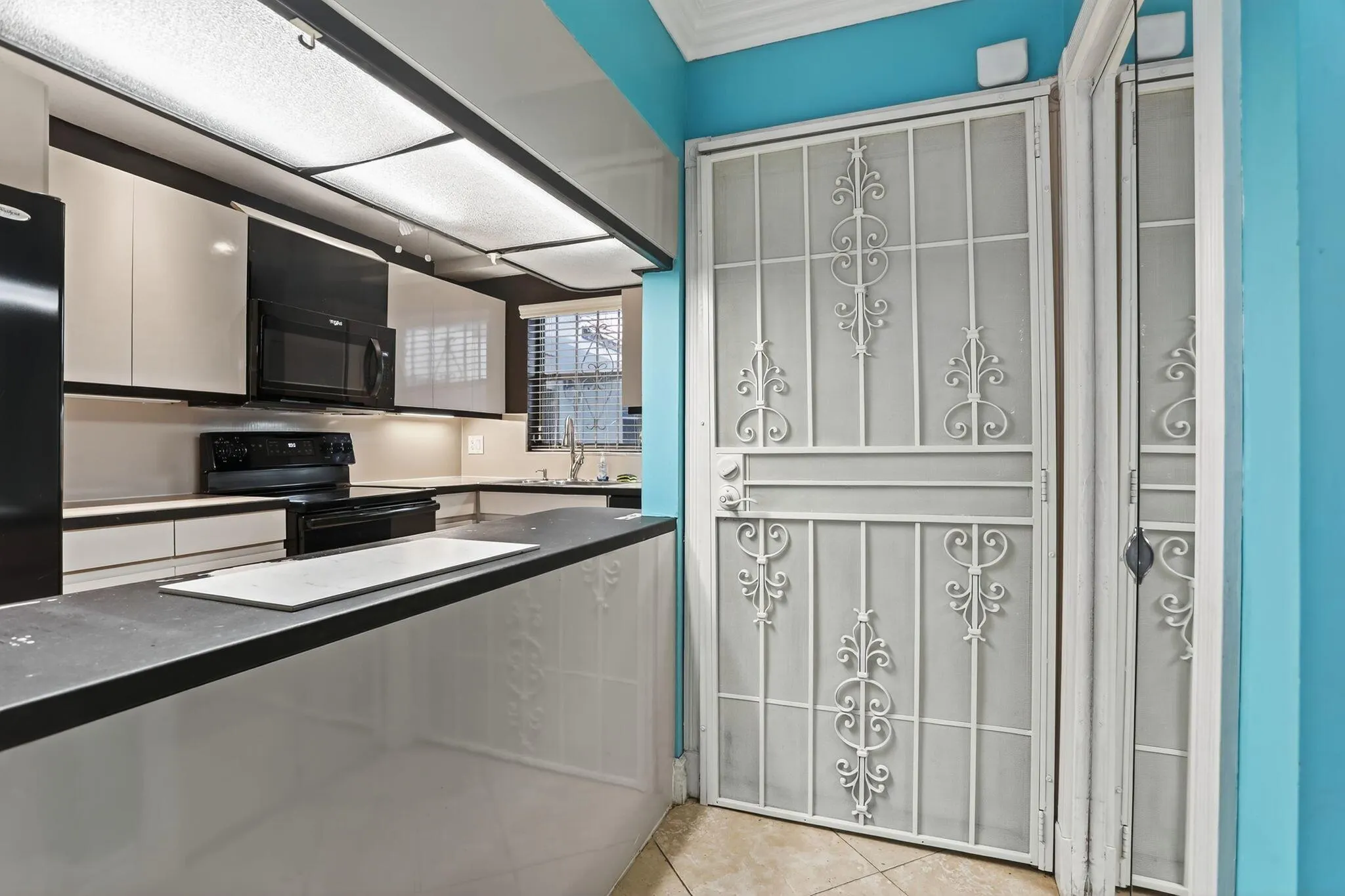 1775 N Andrews Square, #101w