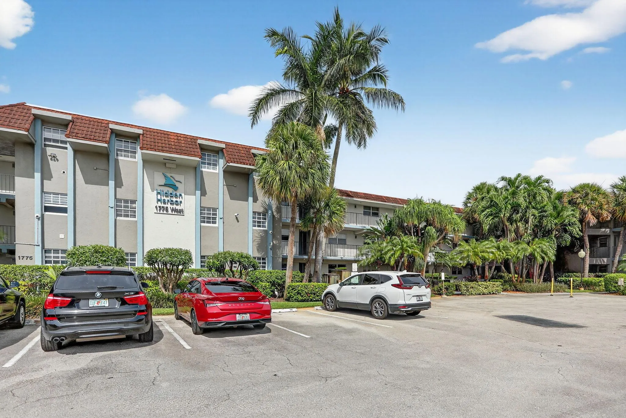 1775 N Andrews Square, #101w