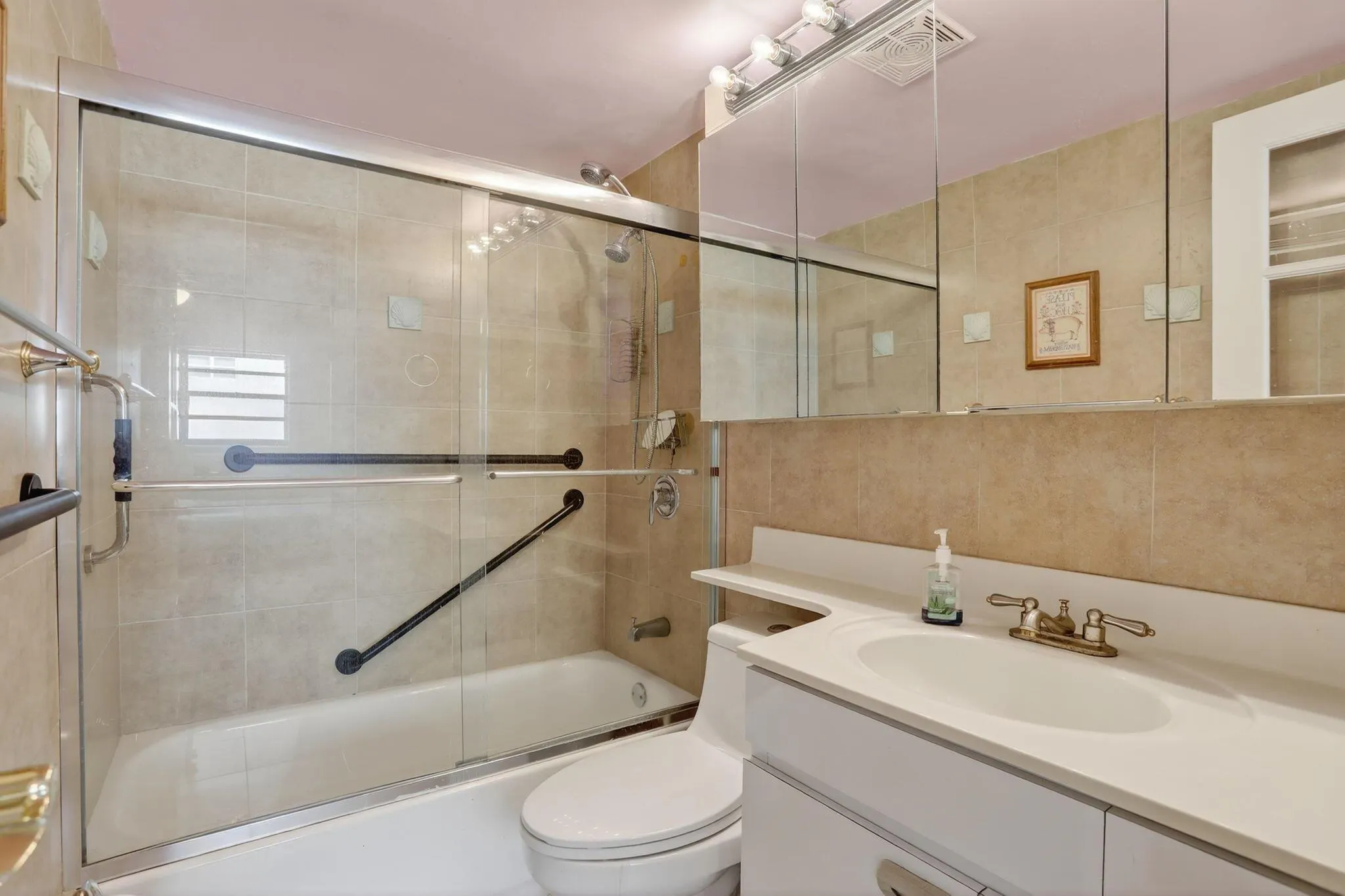 1775 N Andrews Square, #101w
