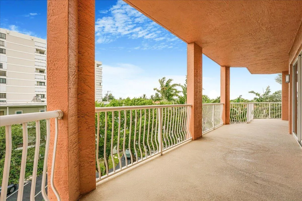 1395 S Ocean Boulevard, #3d