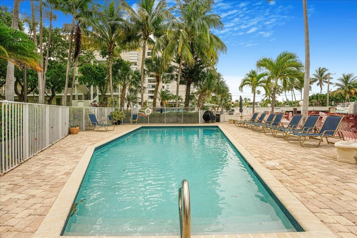 1395 S Ocean Boulevard, #3d