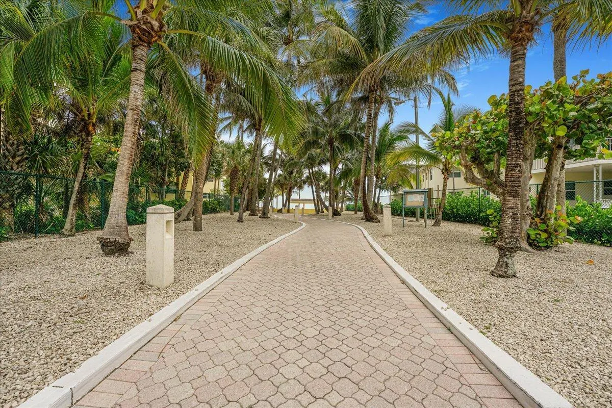 1395 S Ocean Boulevard, #3d