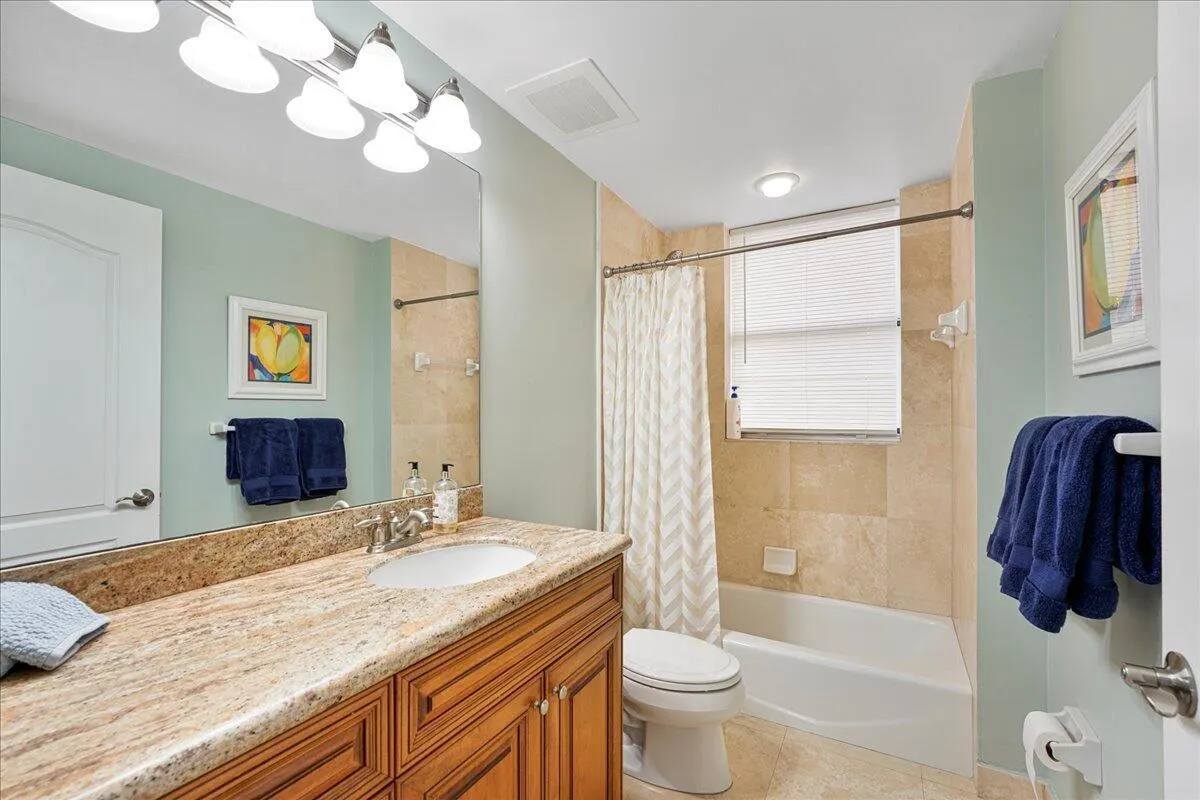 1395 S Ocean Boulevard, #3d