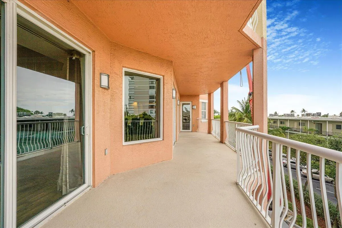 1395 S Ocean Boulevard, #3d