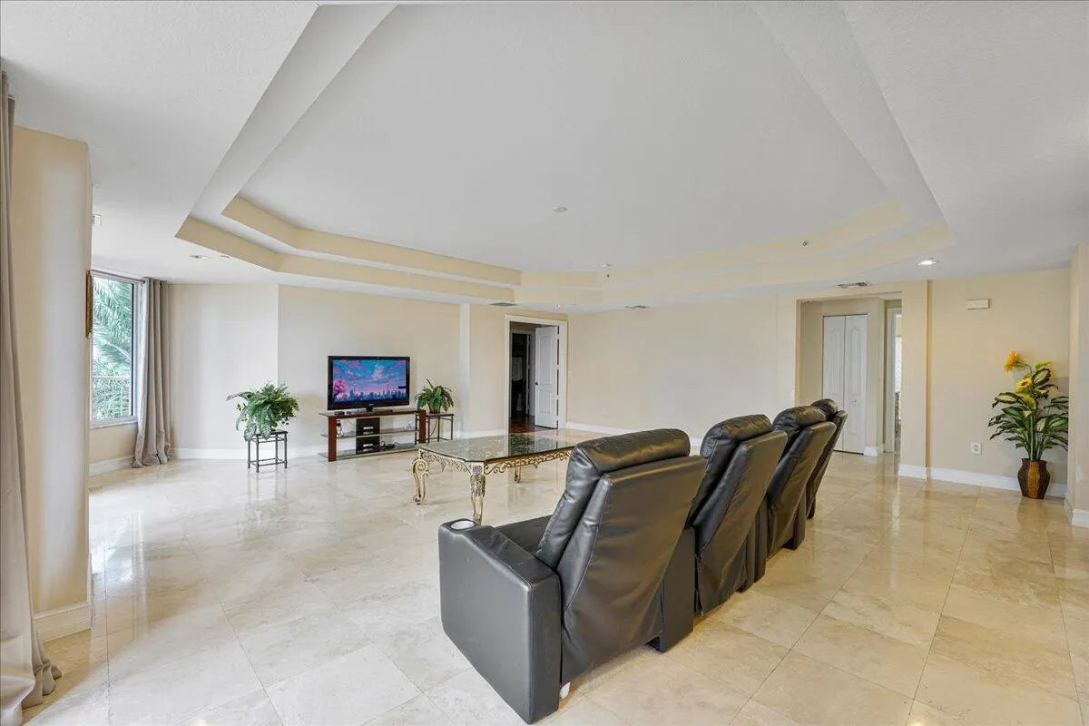 1395 S Ocean Boulevard, #3d