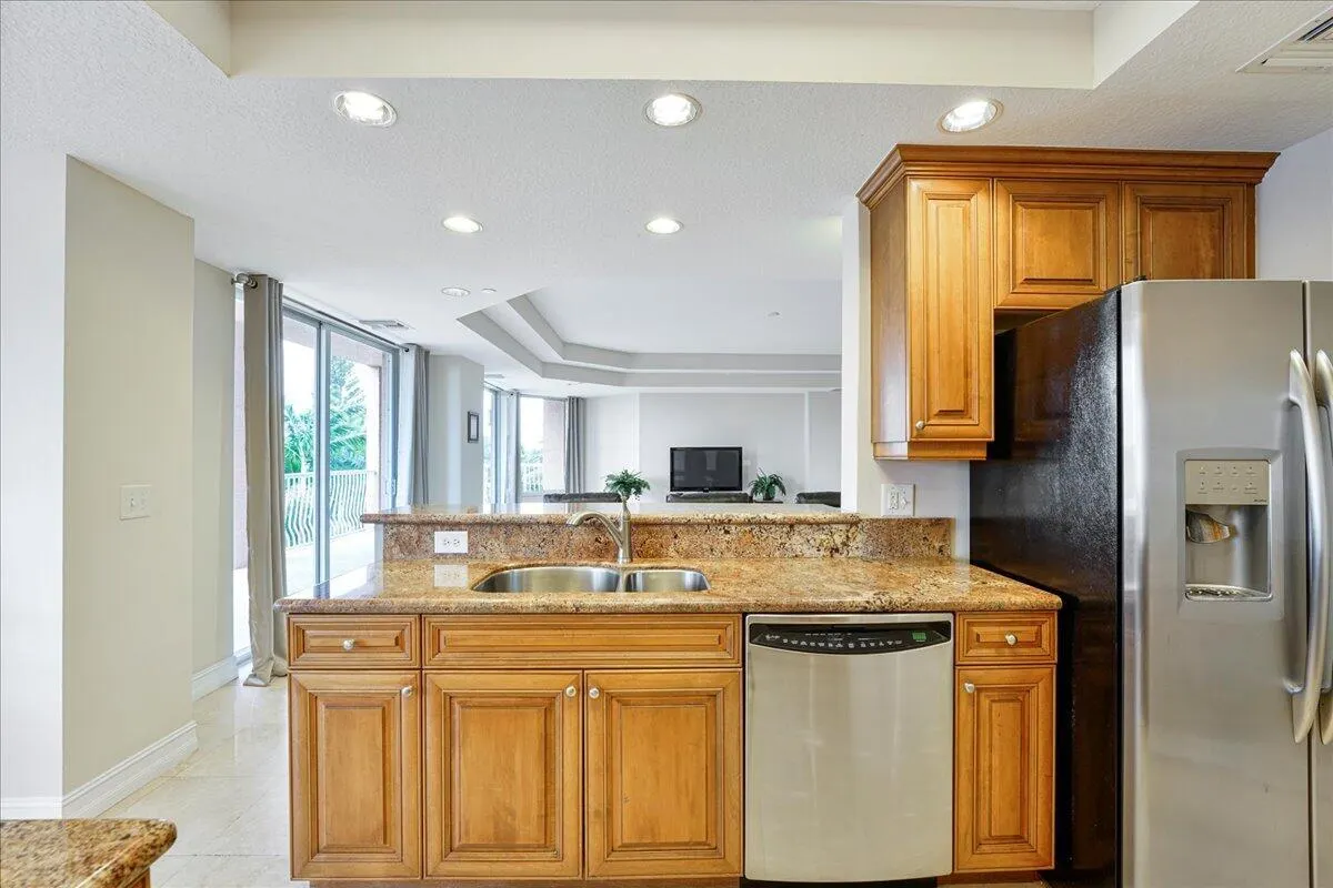 1395 S Ocean Boulevard, #3d