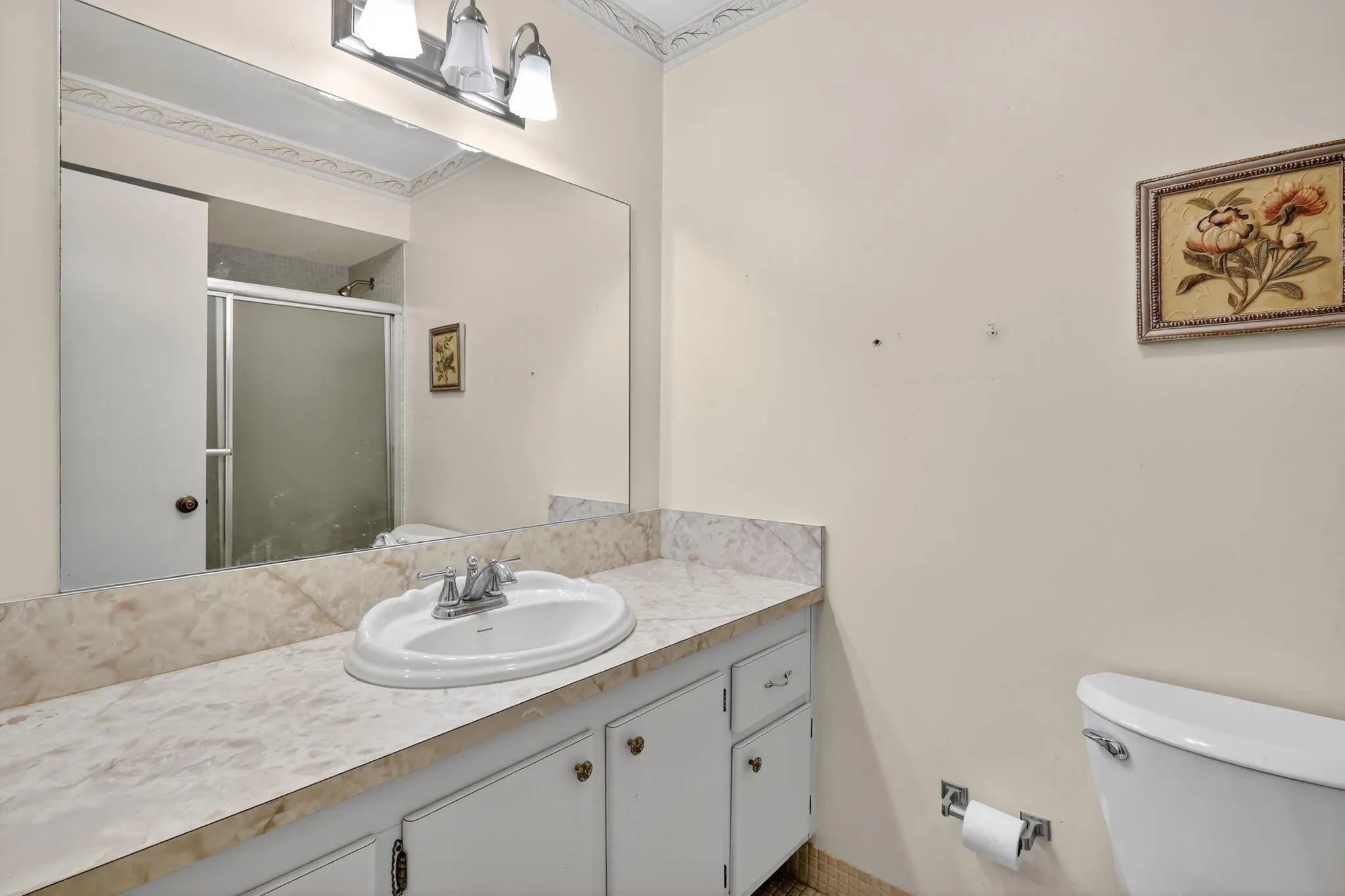 6 Greenway Village N, #210