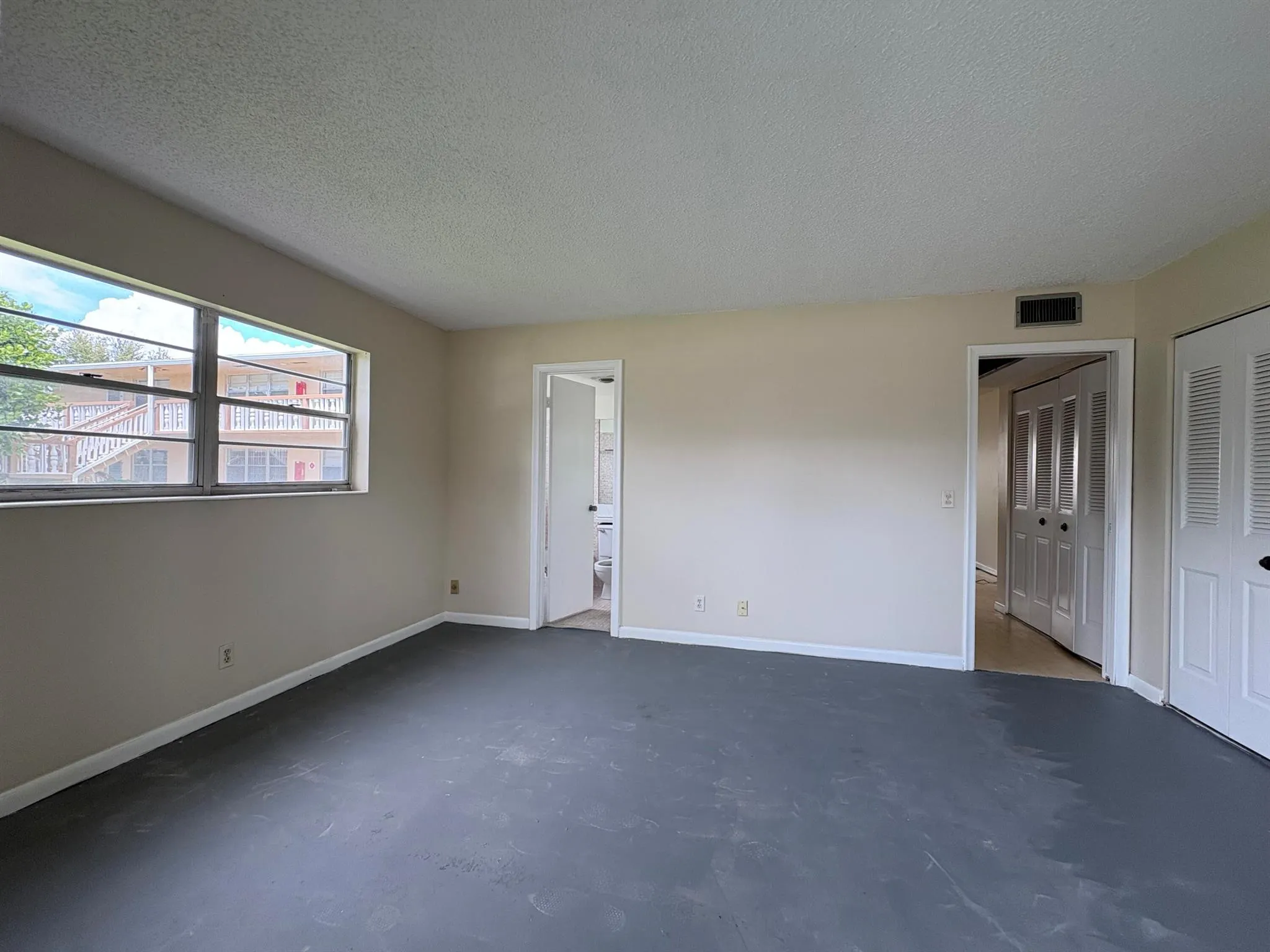 213 Chatham K