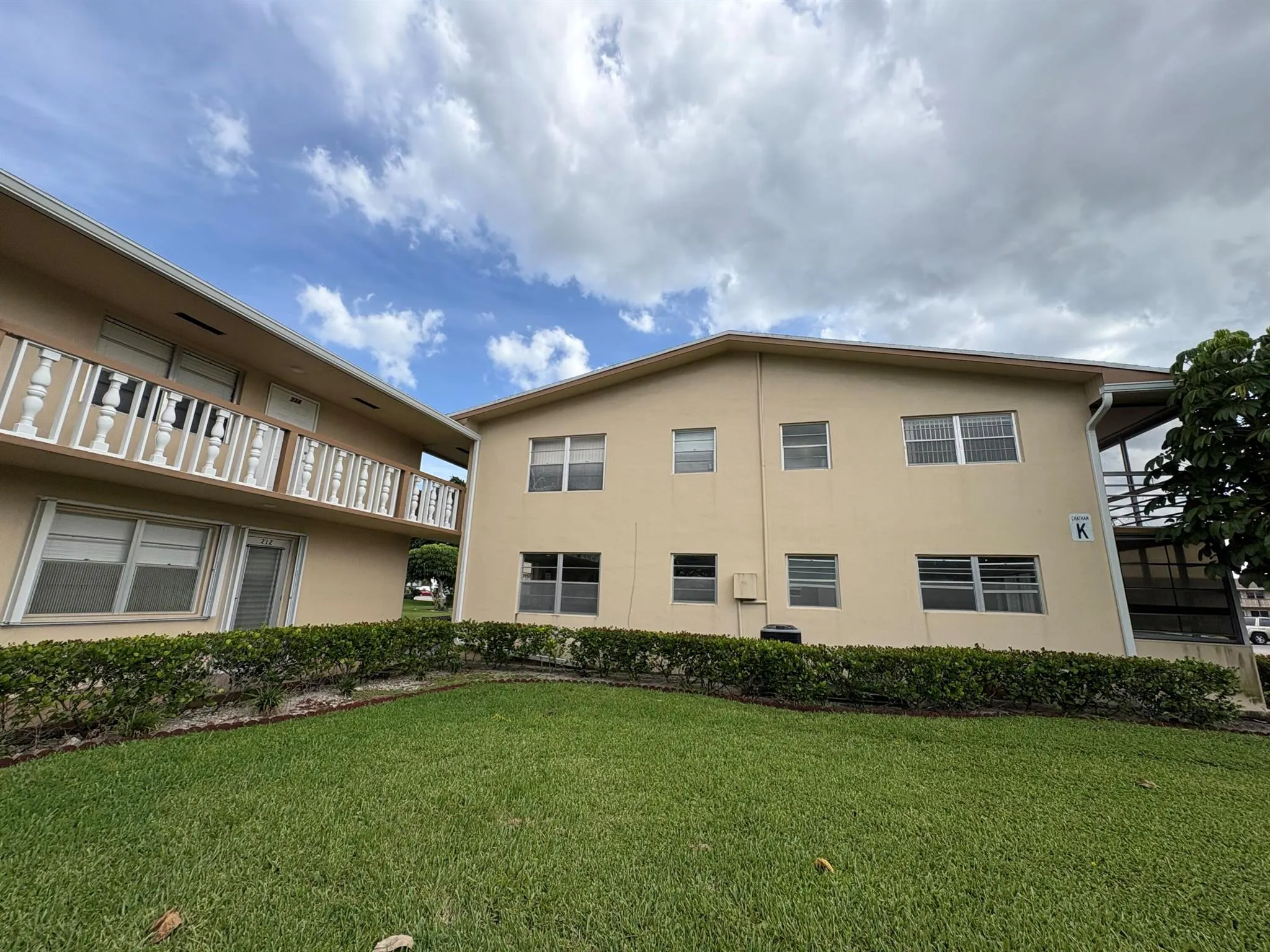 213 Chatham K