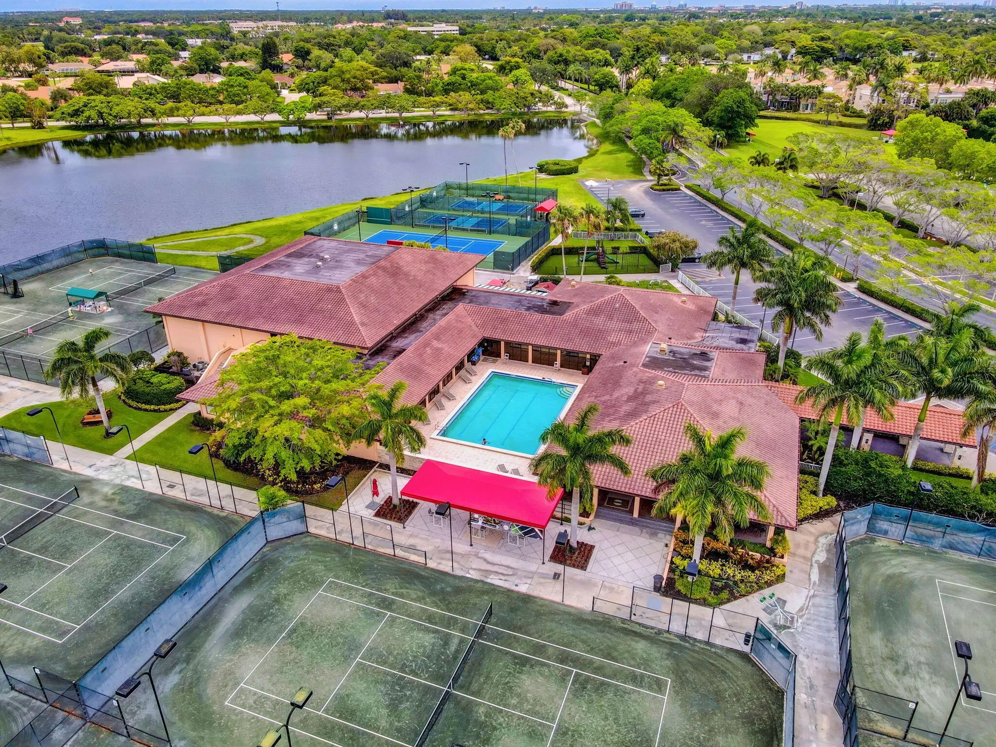 134 Brackenwood Road