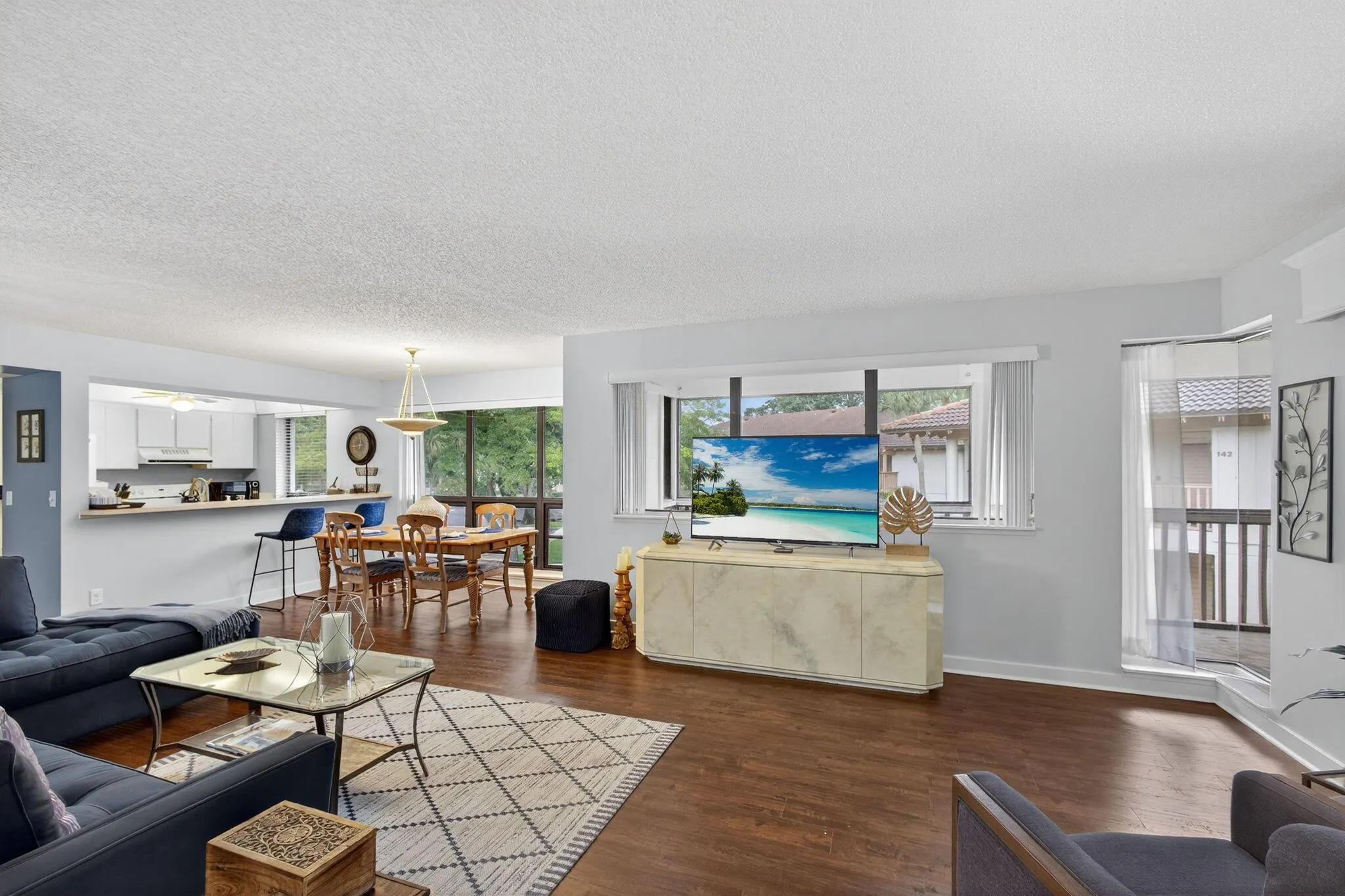 134 Brackenwood Road