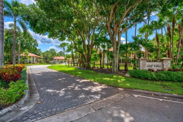 134 Brackenwood Road