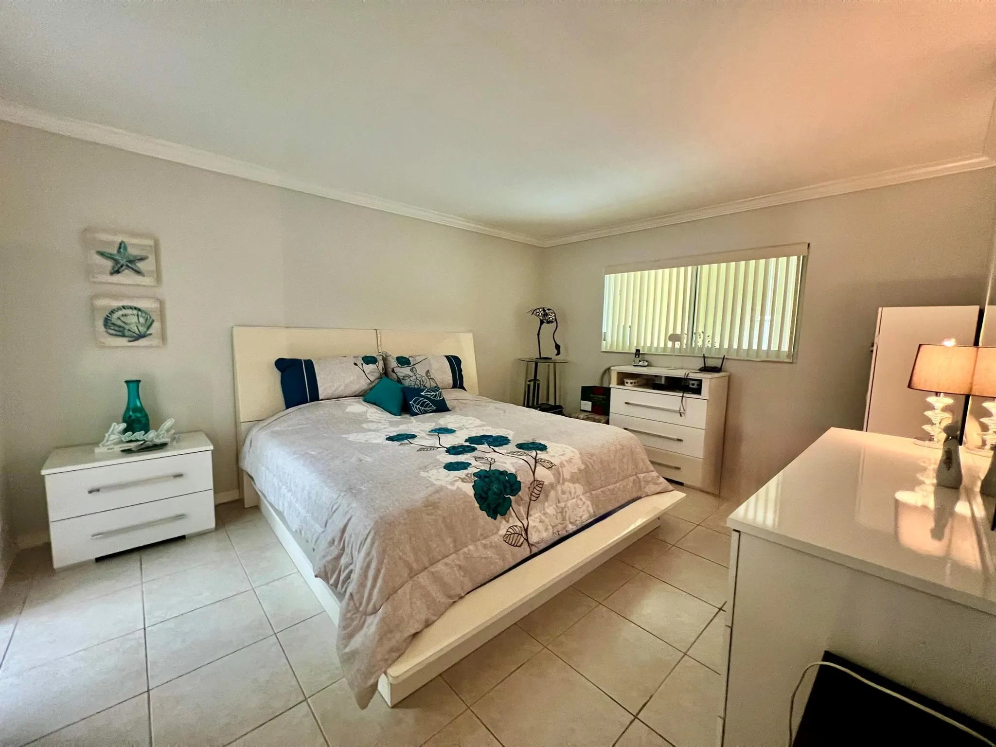 5161 W Oakland Park Boulevard, #206