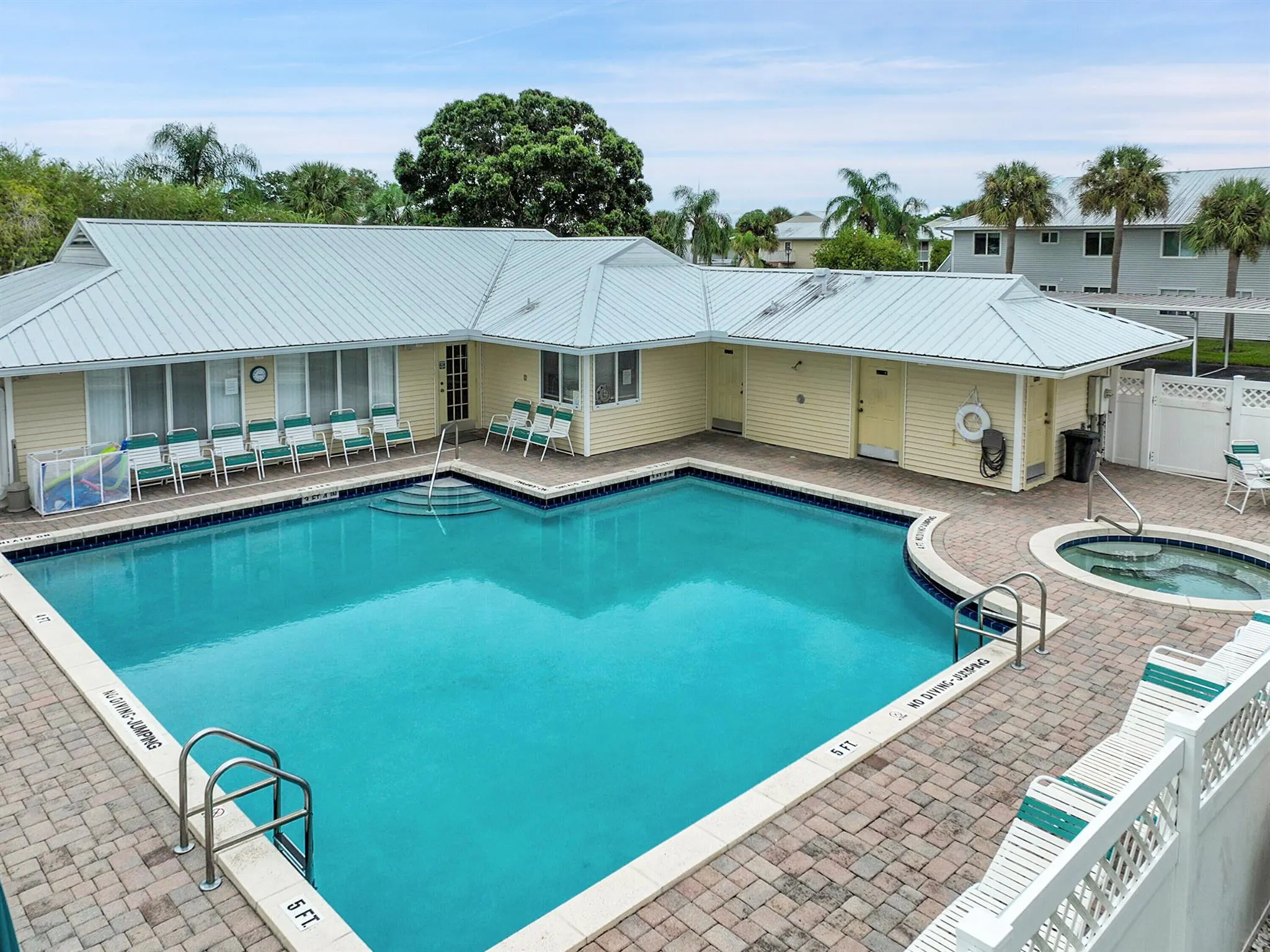 217 SE Village Drive, #217