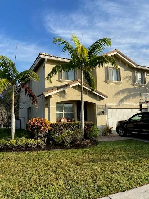 9333 Silent Oak Circle