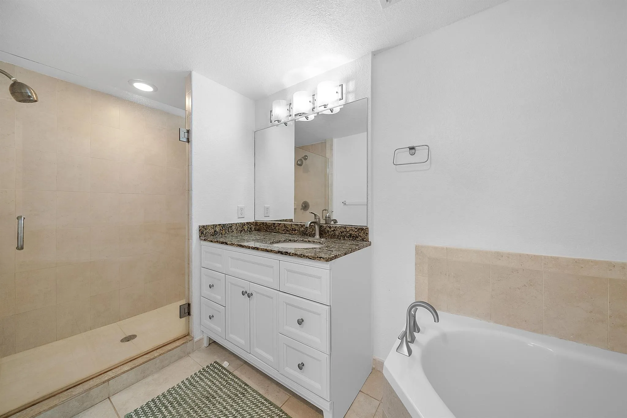 1830 Radius Drive, #806