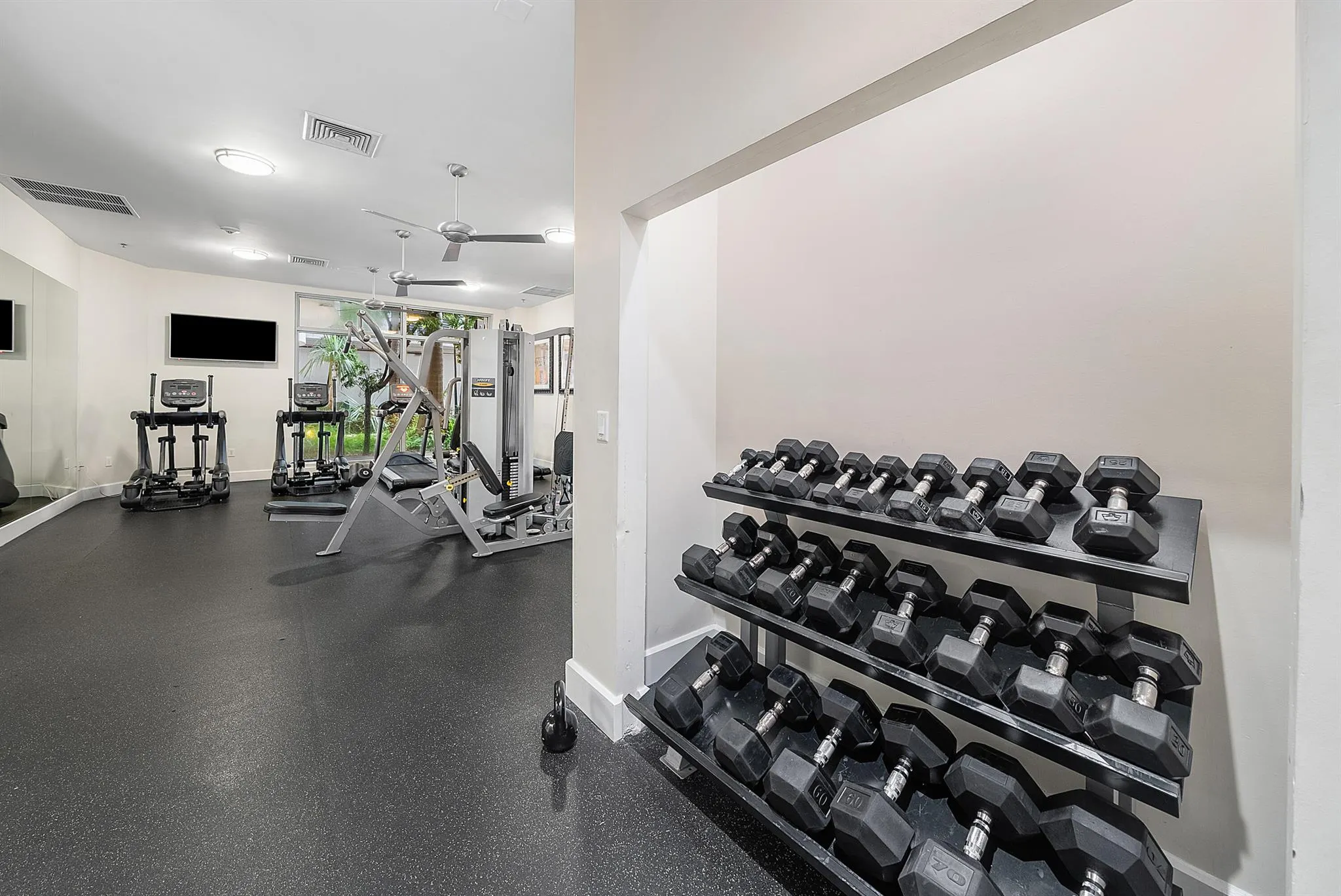 1830 Radius Drive, #806
