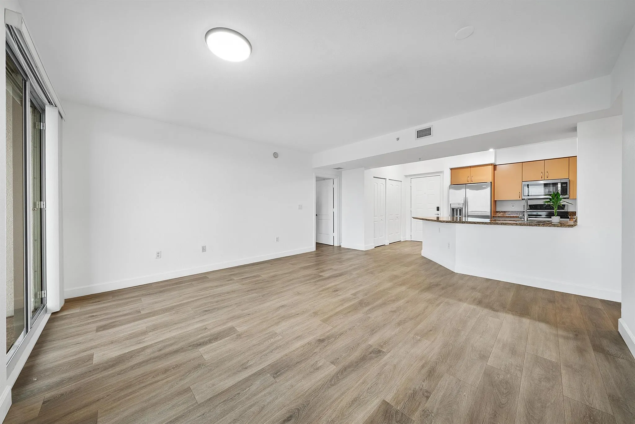 1830 Radius Drive, #806